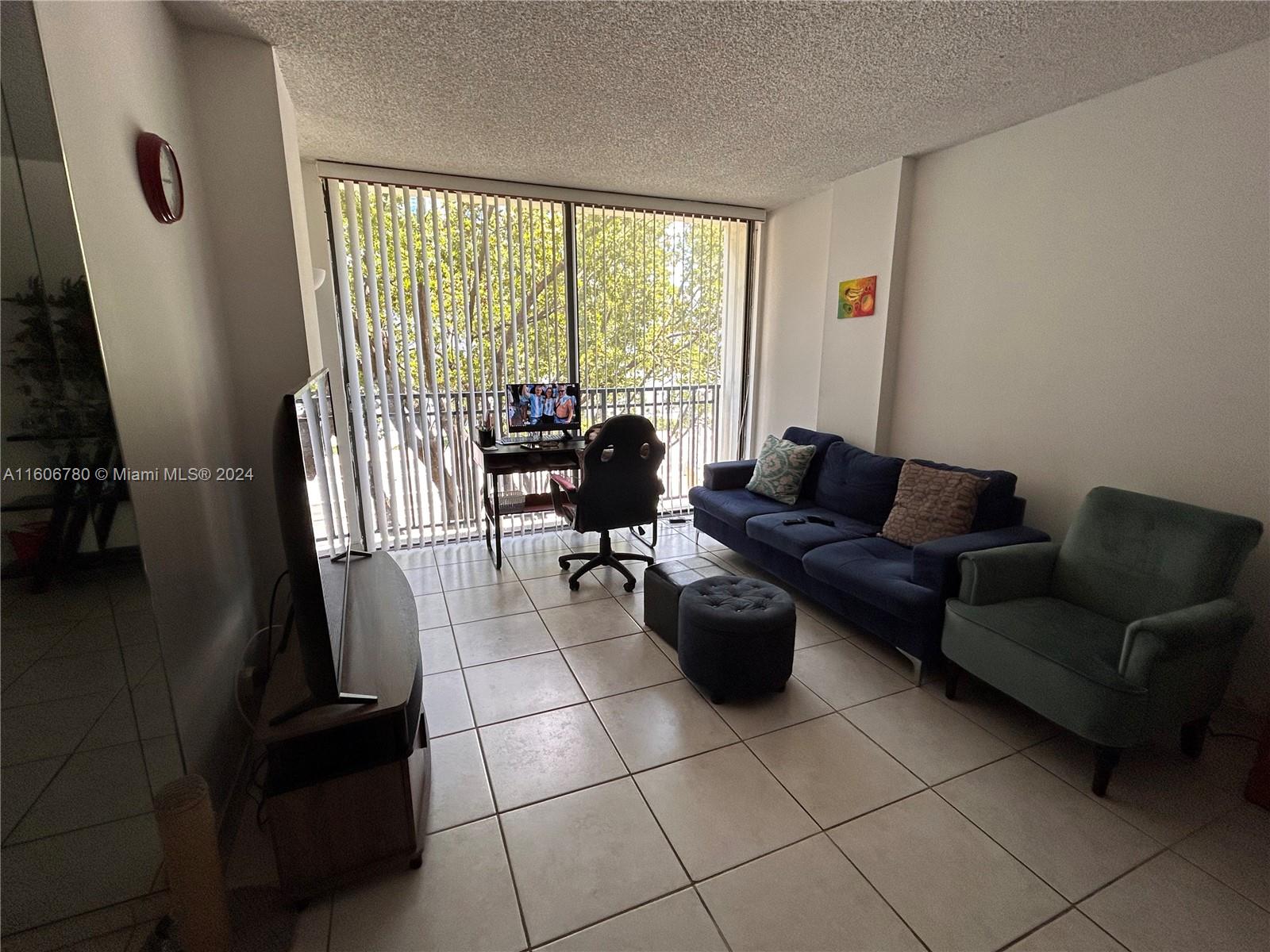 16909 N Bay Rd #320, Sunny Isles Beach, Florida image 18