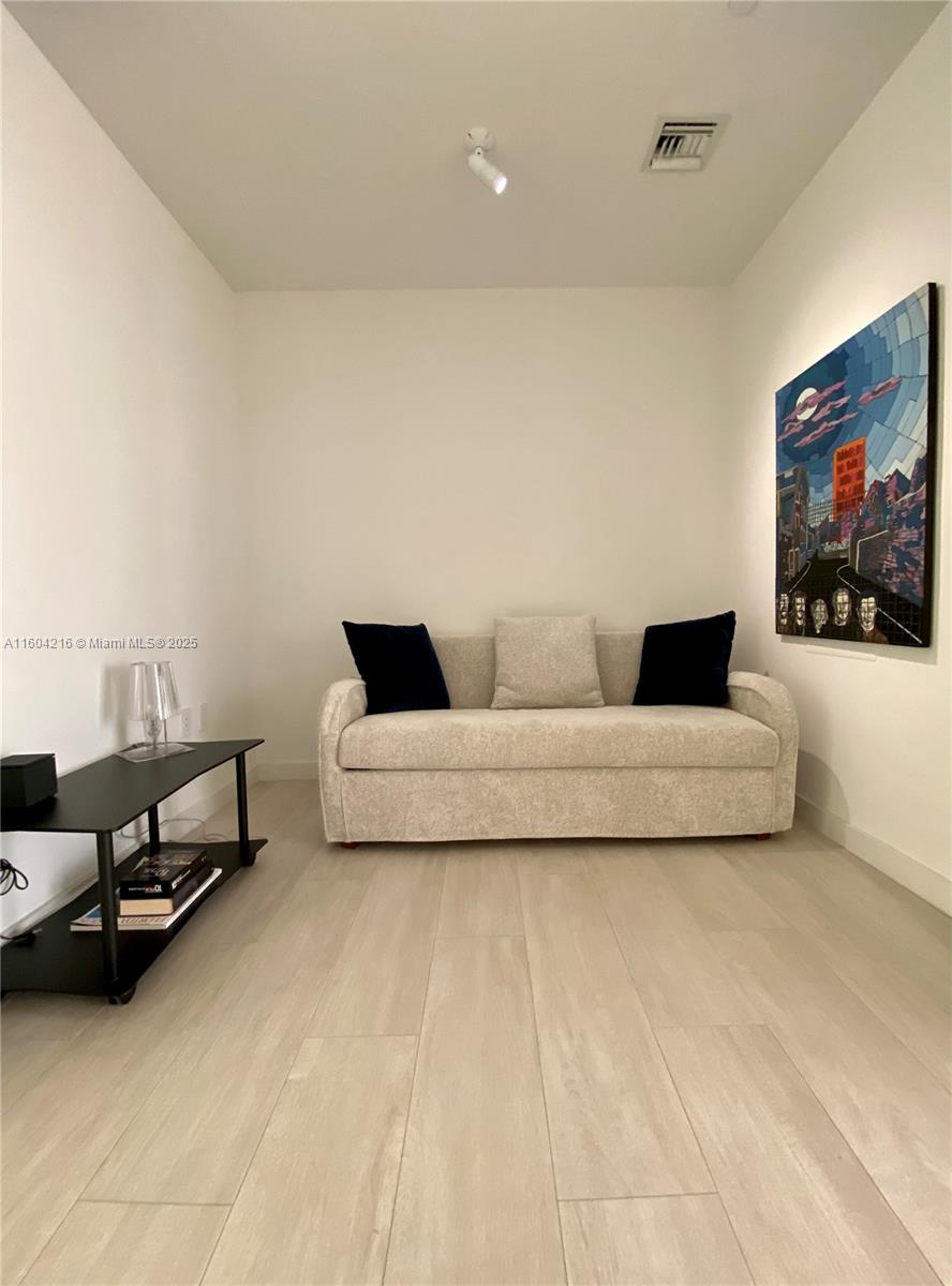 2831 S Bayshore Dr #1008, Miami FL 33133