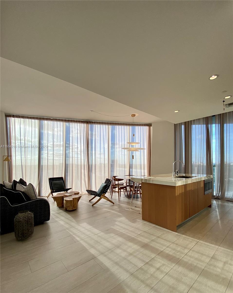 2831 S Bayshore Dr #1008, Miami FL 33133