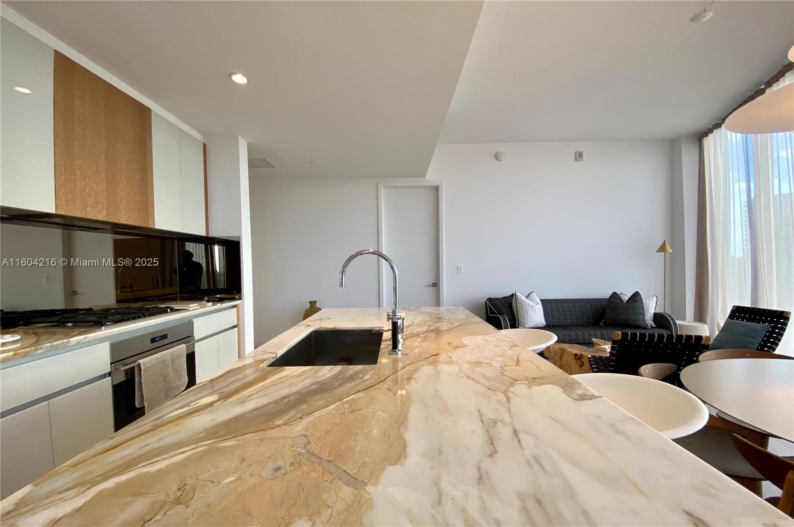 2831 S Bayshore Dr #1008, Miami FL 33133