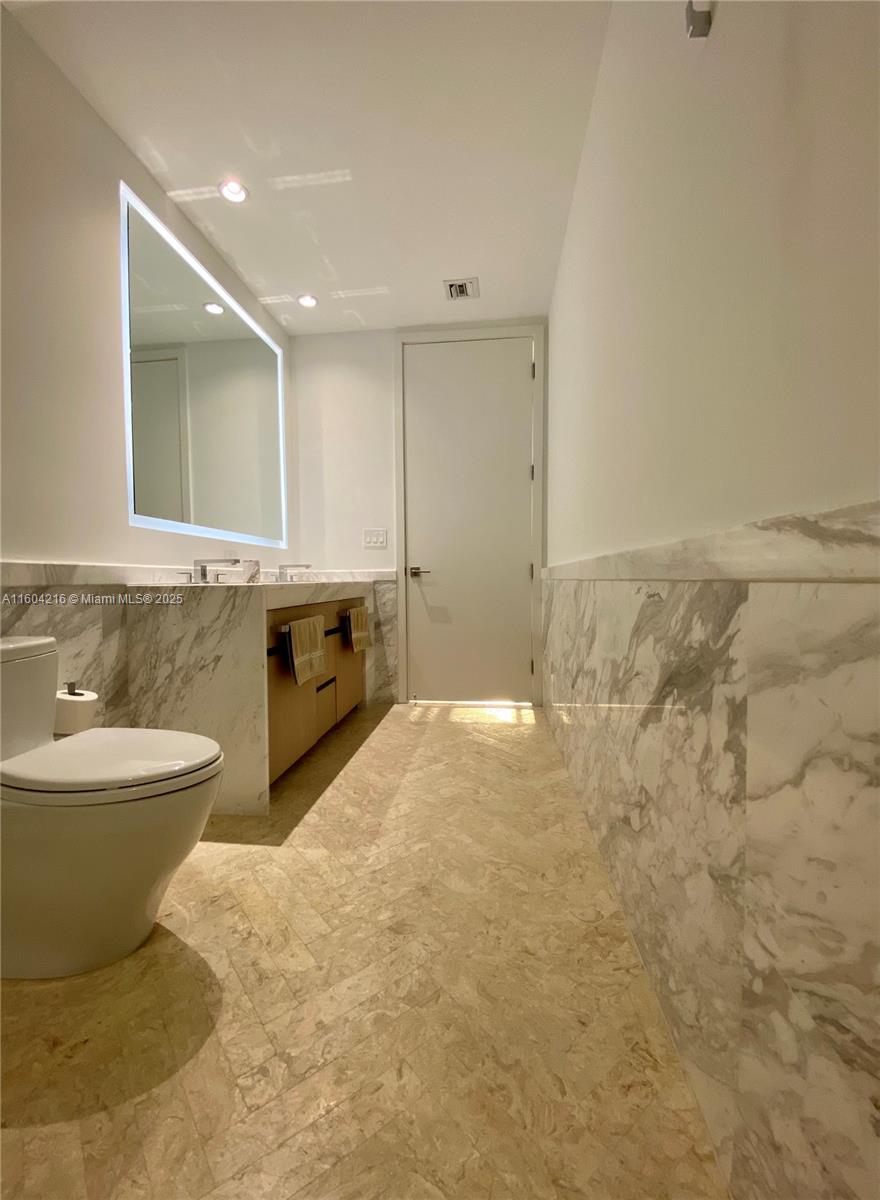 2831 S Bayshore Dr #1008, Miami FL 33133
