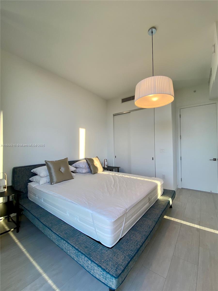 2831 S Bayshore Dr #1008, Miami FL 33133