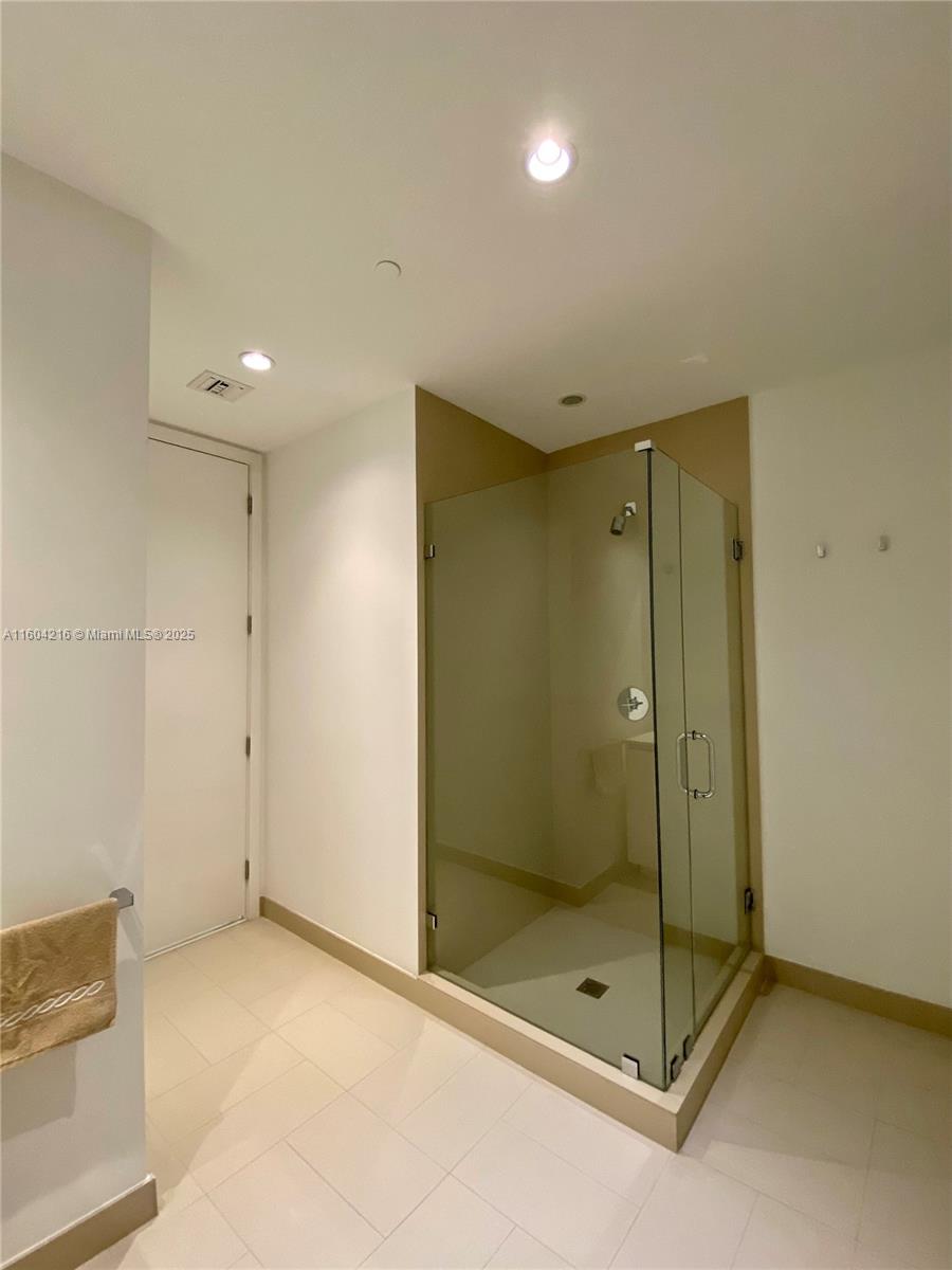 2831 S Bayshore Dr #1008, Miami FL 33133