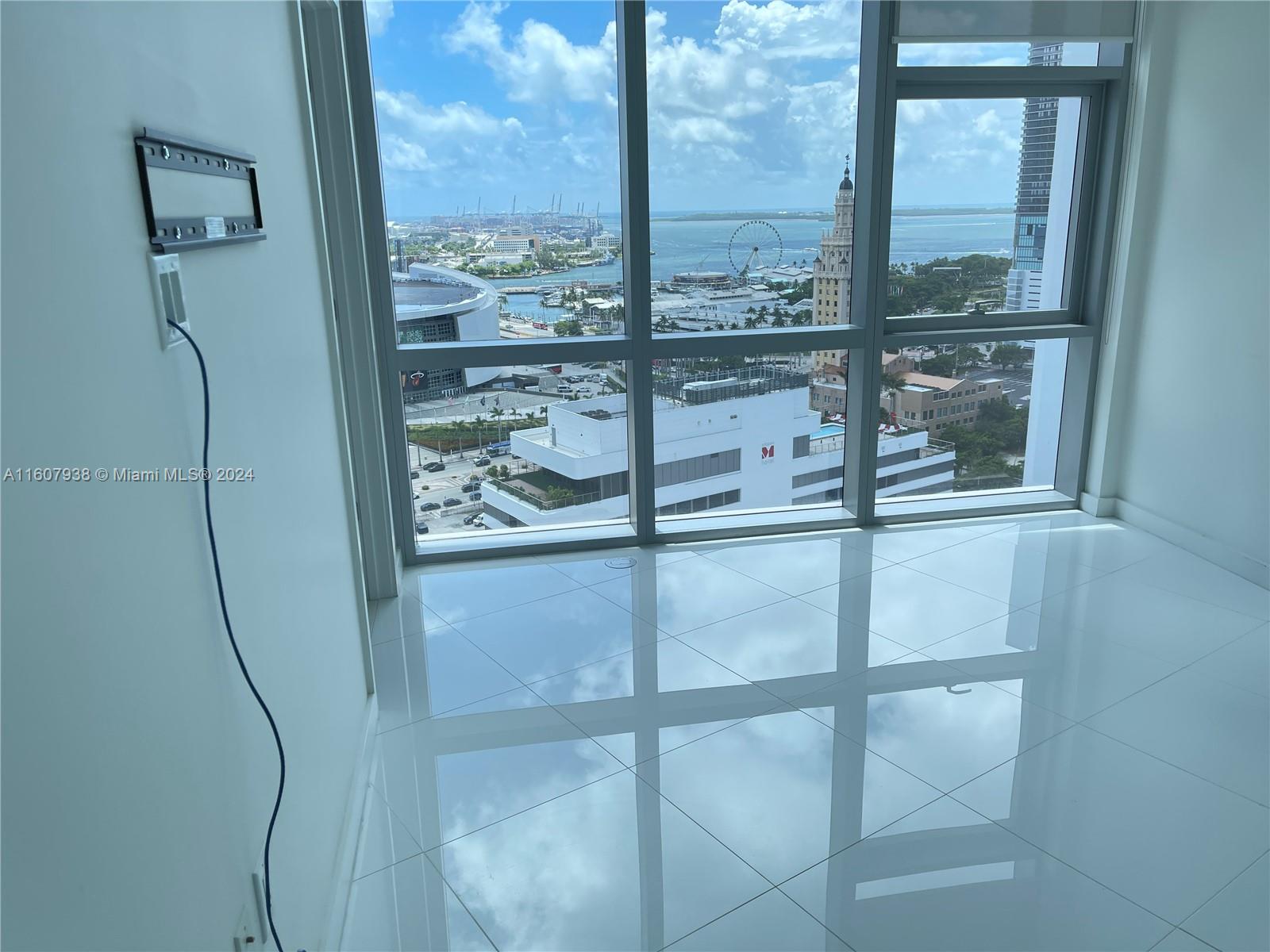 851 NE 1st Ave #1909, Miami FL 33132
