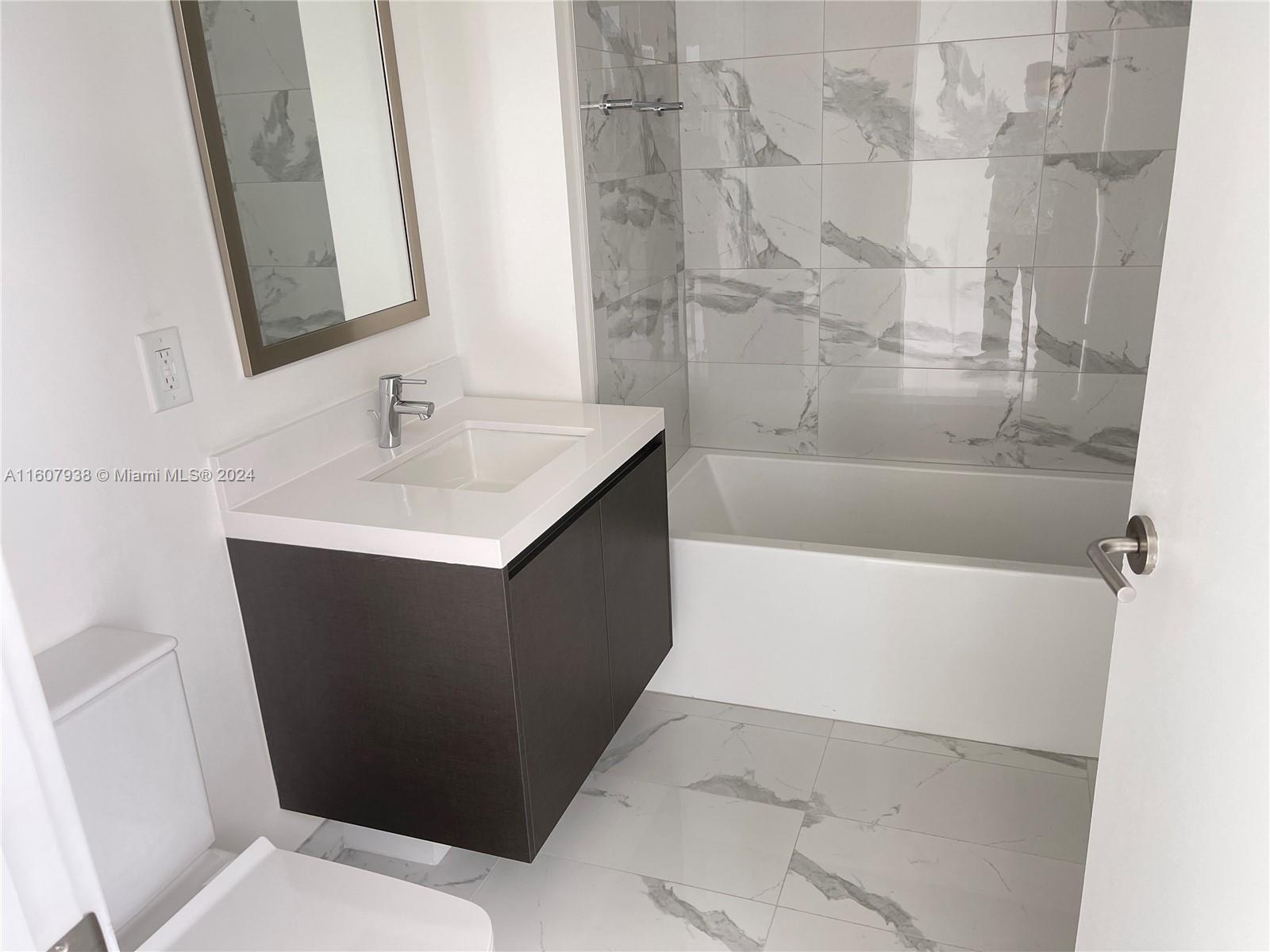 851 NE 1st Ave #1909, Miami FL 33132