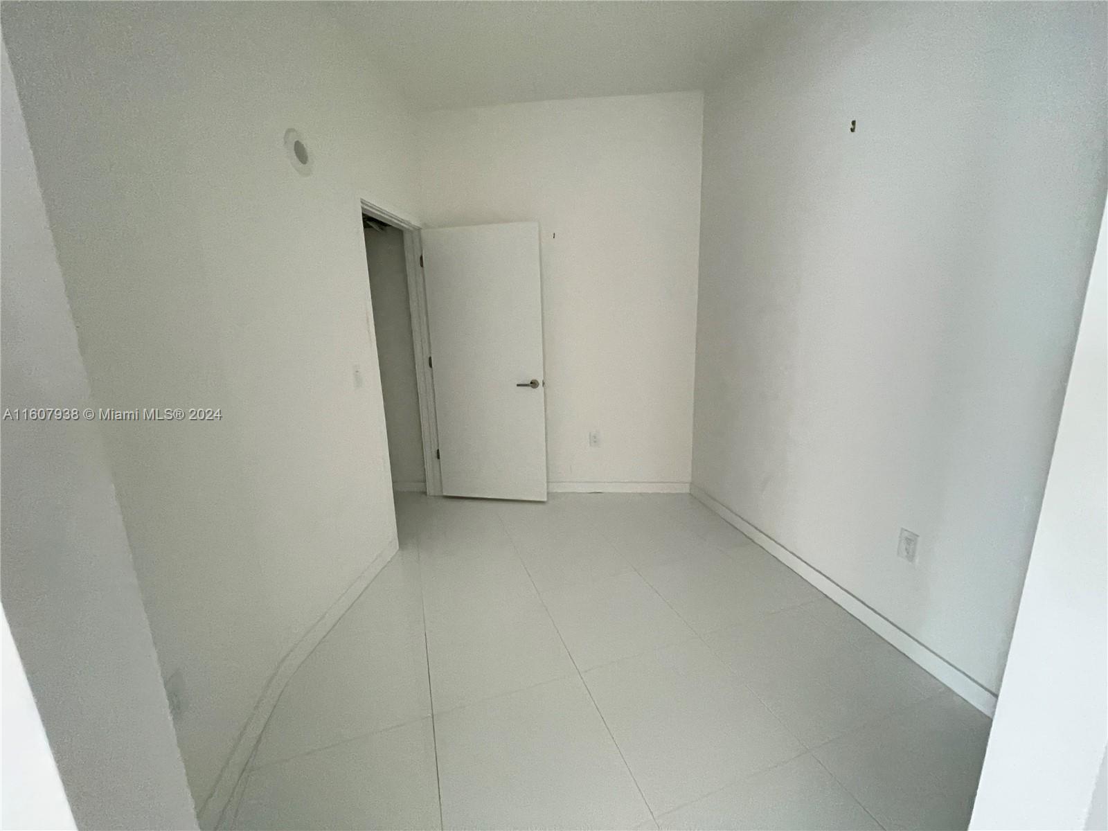 851 NE 1st Ave #1909, Miami FL 33132