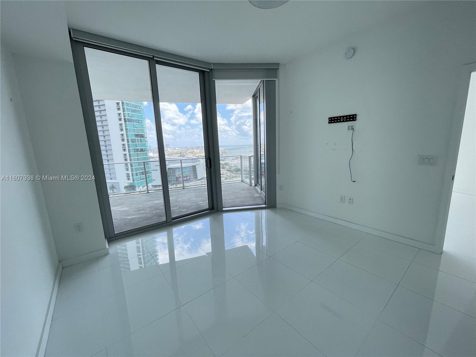 851 NE 1st Ave #1909, Miami FL 33132
