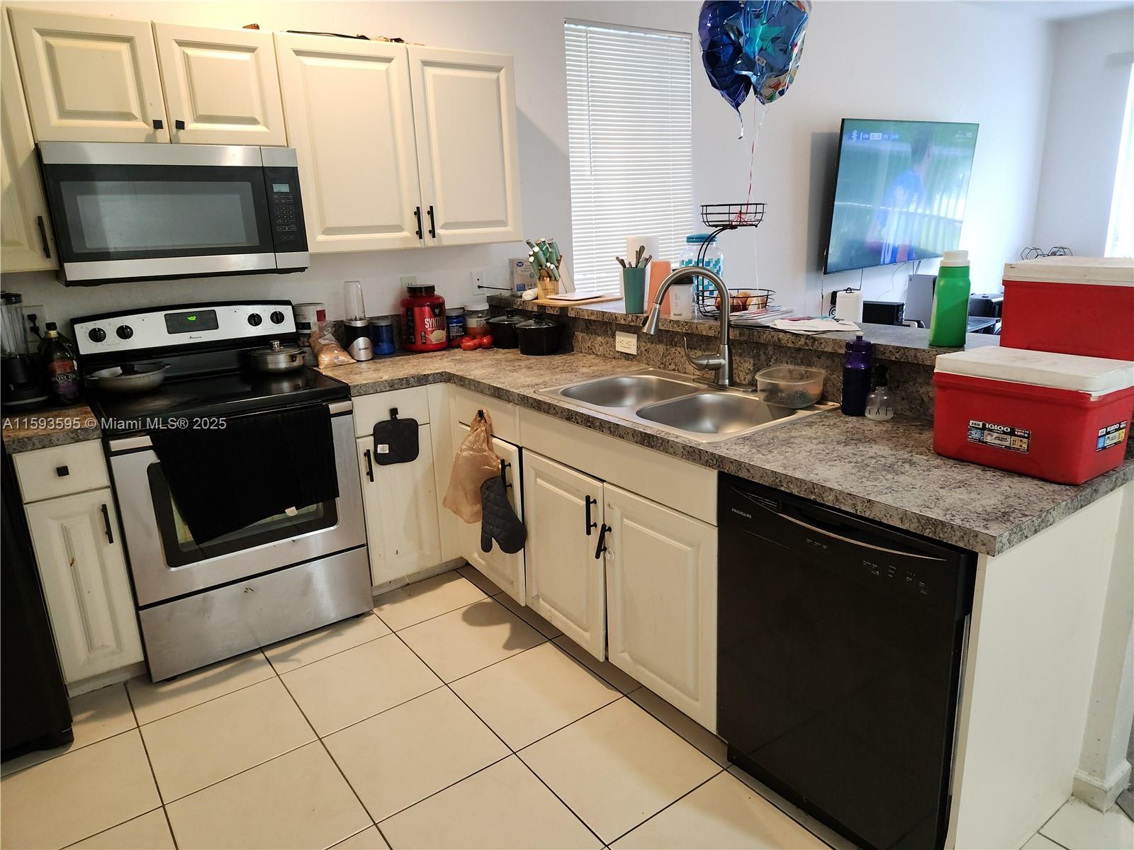 1945 Marsh Harbor Dr #1945, Riviera Beach, Florida image 1