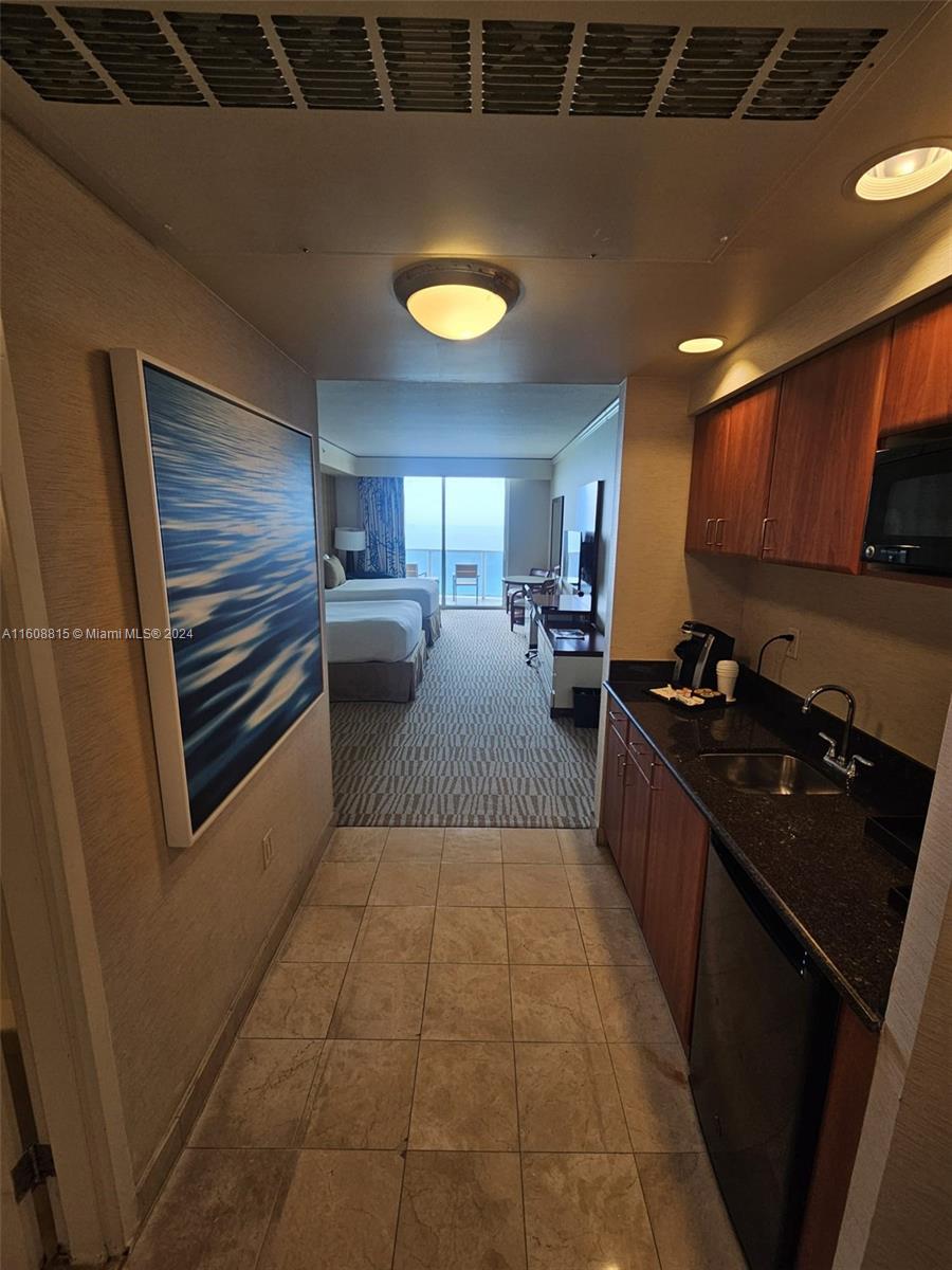 18001 Collins Ave #2112, Sunny Isles Beach, Florida image 4