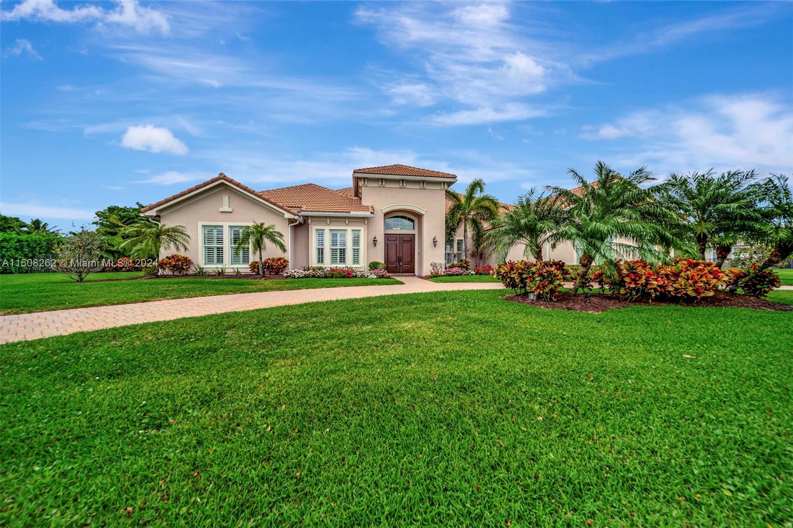 5303 N Sterling Ranch Cir, Davie, Florida image 4