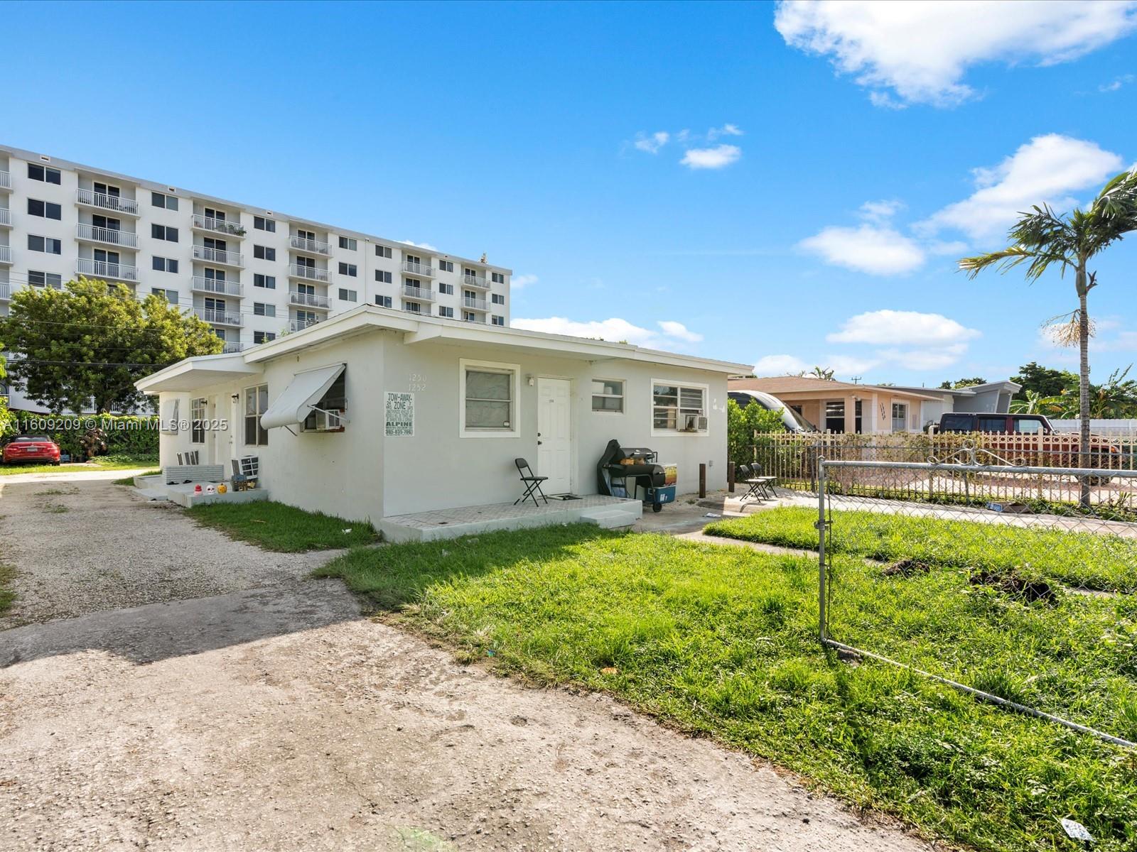 1250 NE 109th St, Miami, Florida image 8