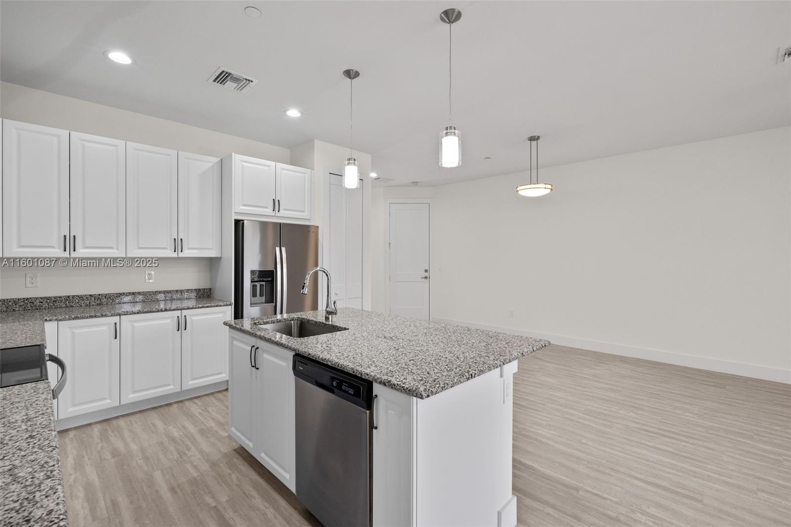 5865 E Shell Cove Dr #105, Cape Coral, Florida image 12