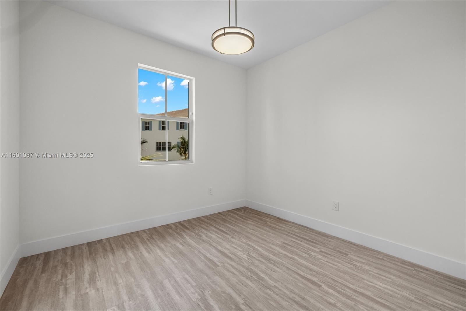 5865 E Shell Cove Dr #105, Cape Coral, Florida image 22