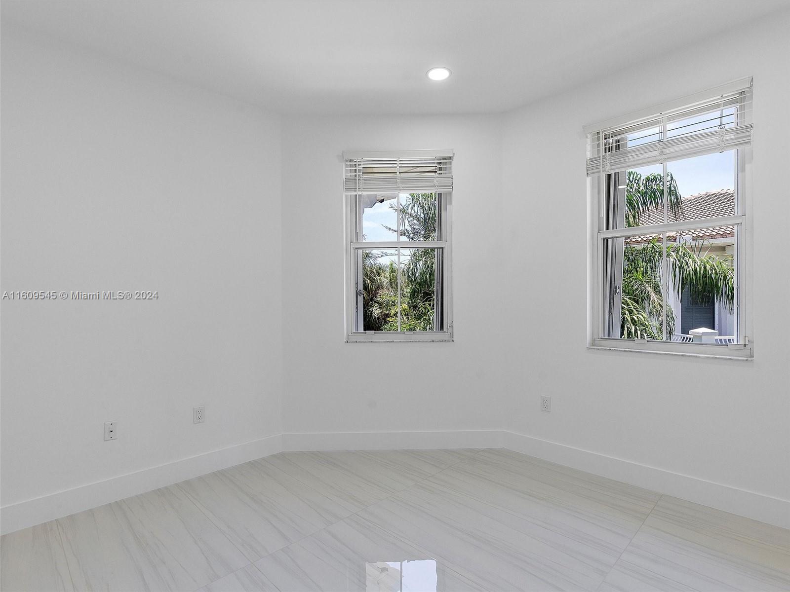 21301 NE 38th Ave #58, Aventura, Florida image 31