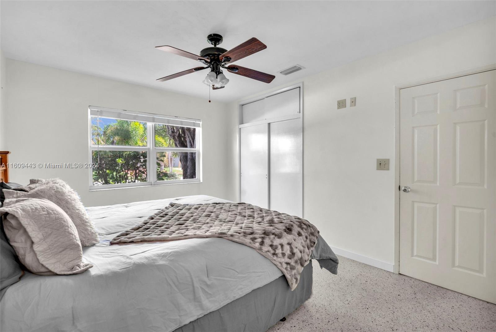 Listing Photo 6