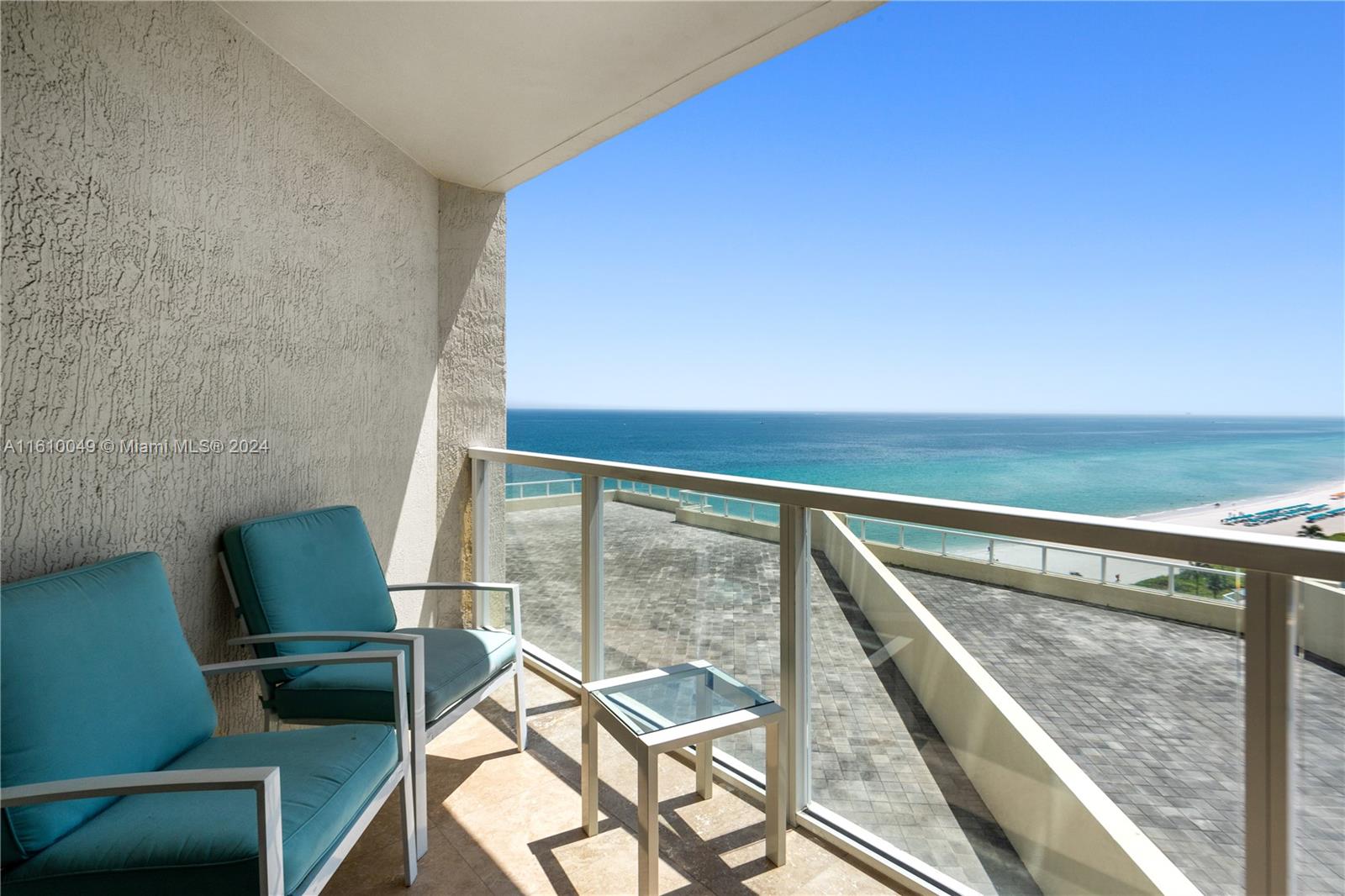 Apartamento para Alugar em Sunny Isles Beach, FL