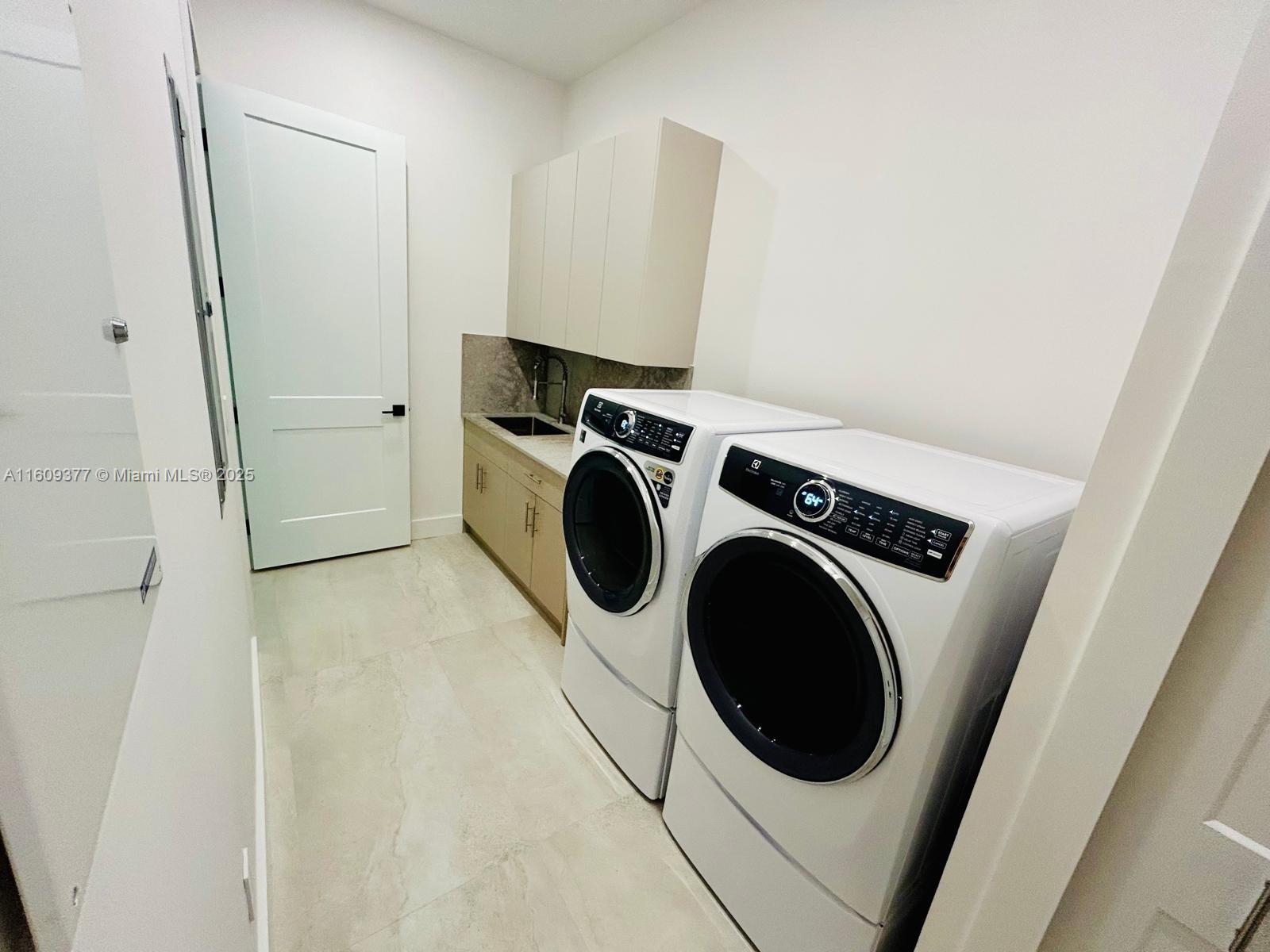 12231 SW 2nd St, Plantation, Florida image 39
