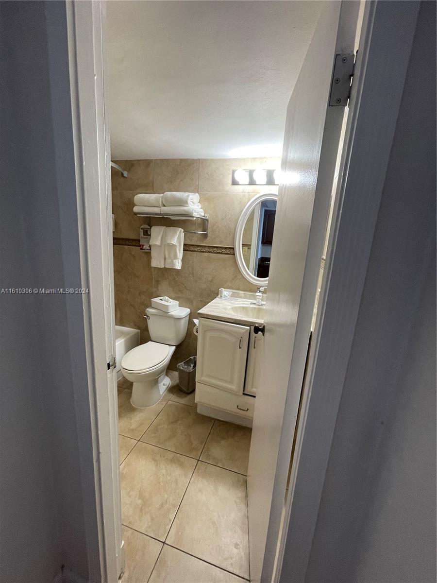 19201 Collins Ave #714, Sunny Isles Beach, Florida image 33