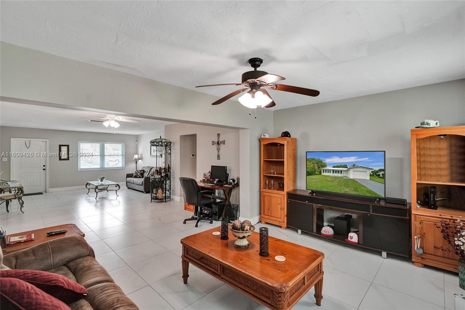 7501 NW 69th Ave, Tamarac, Florida image 3