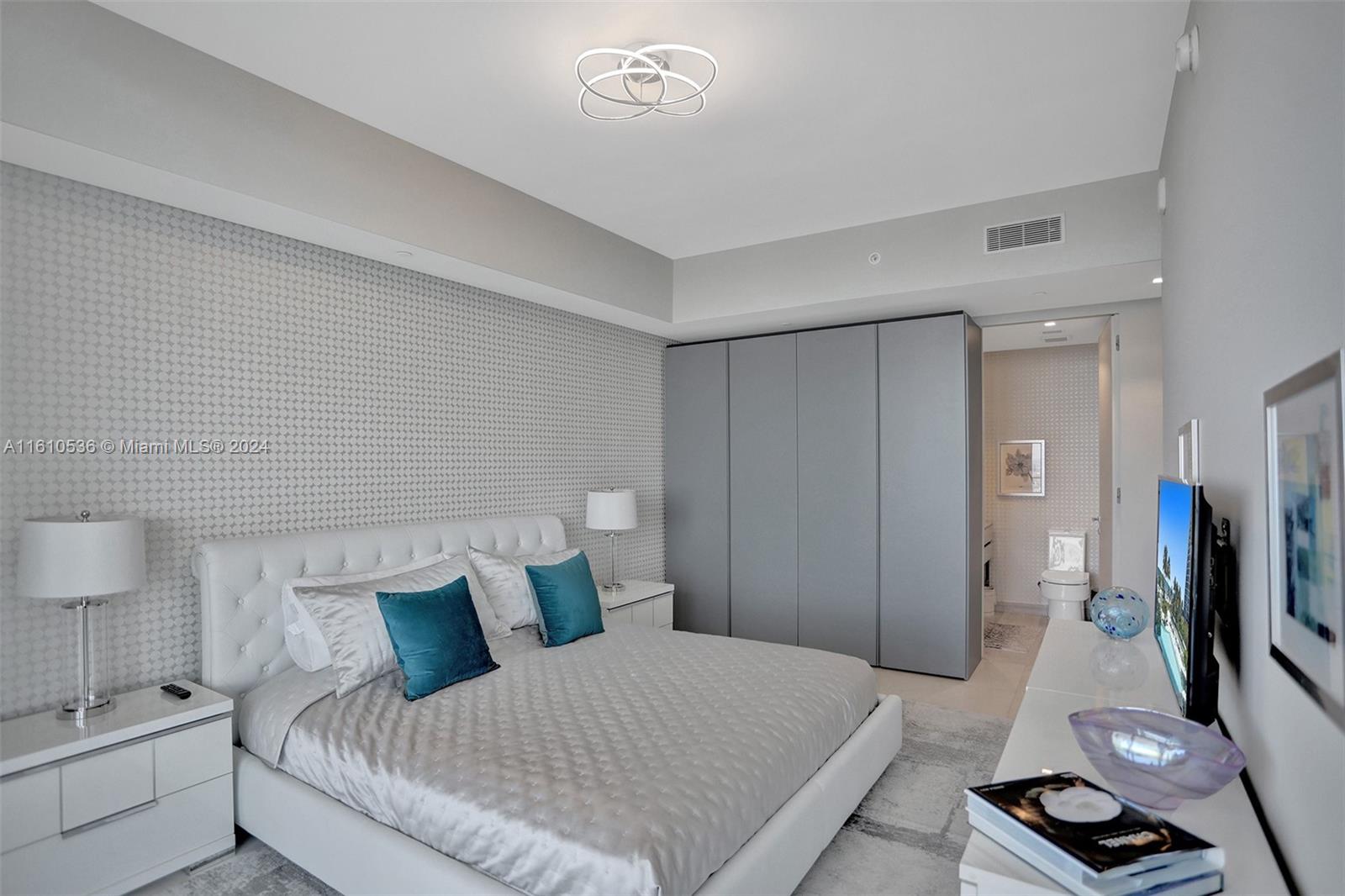 18975 Collins Ave #4302, Sunny Isles Beach FL 33160