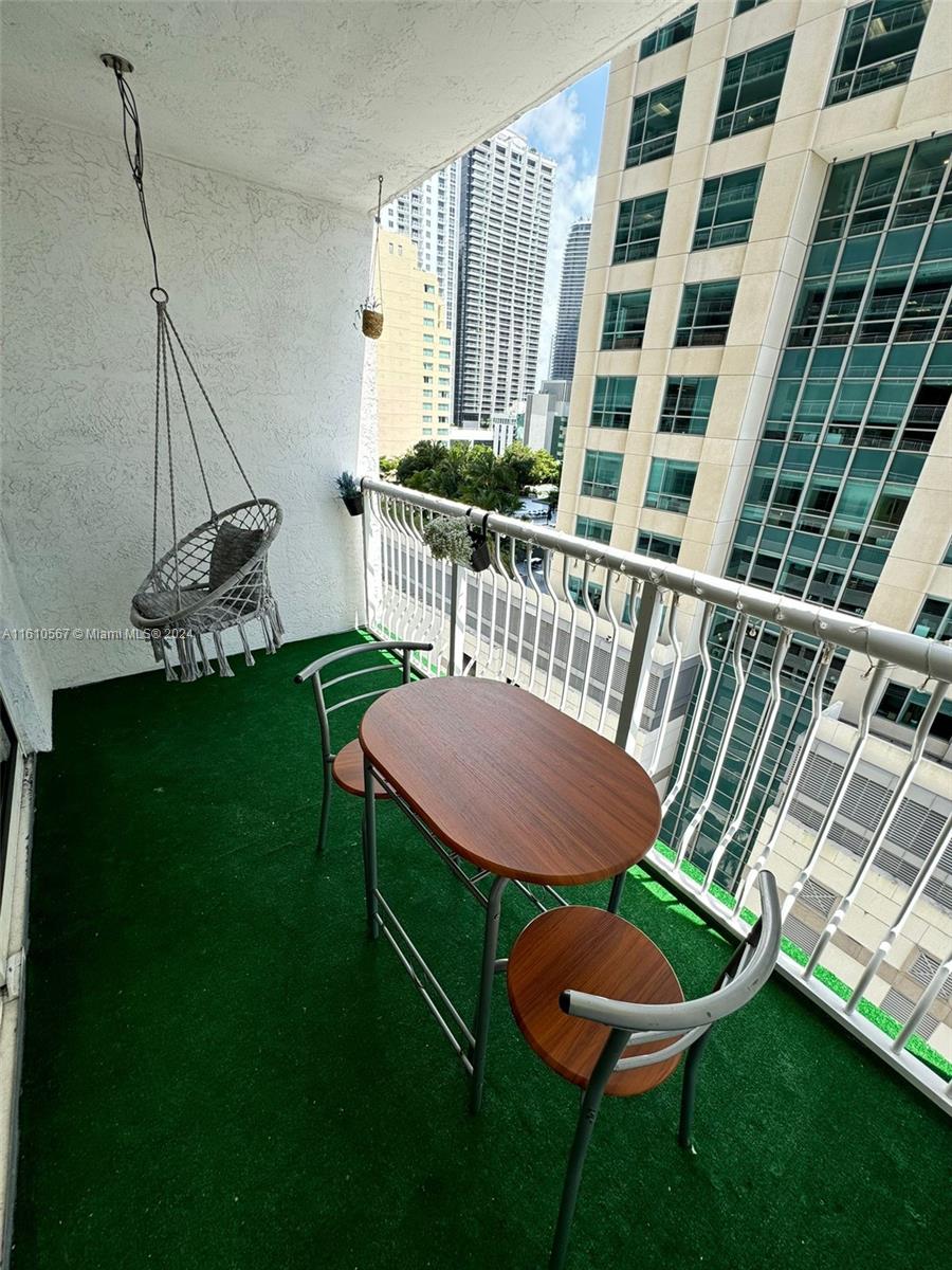 1200 Brickell Bay Dr #1610, Miami, Florida image 12