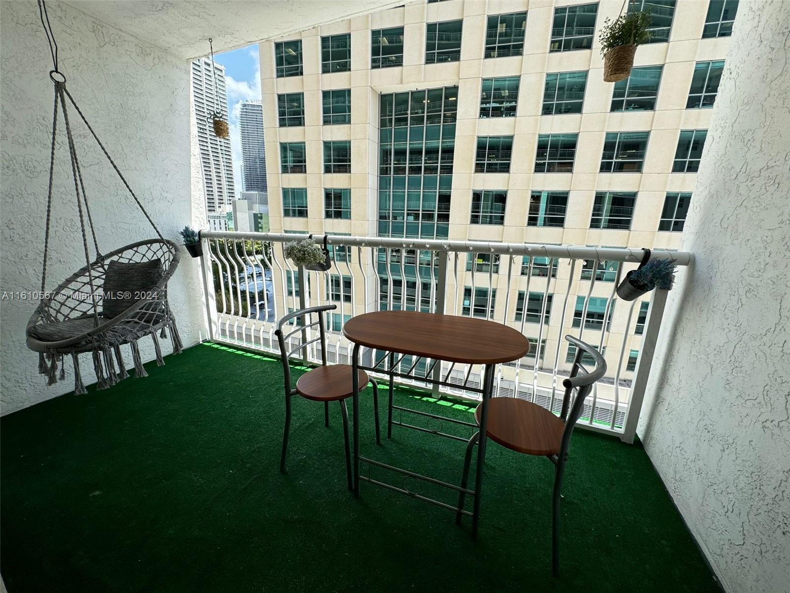 1200 Brickell Bay Dr #1610, Miami, Florida image 14