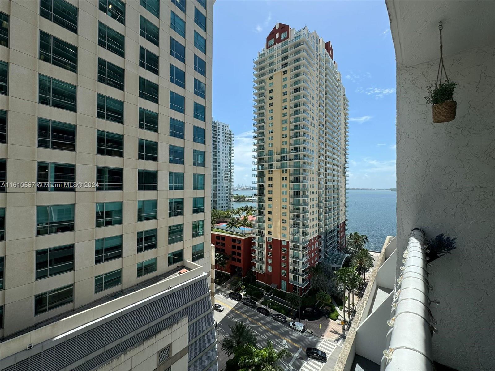 1200 Brickell Bay Dr #1610, Miami, Florida image 15