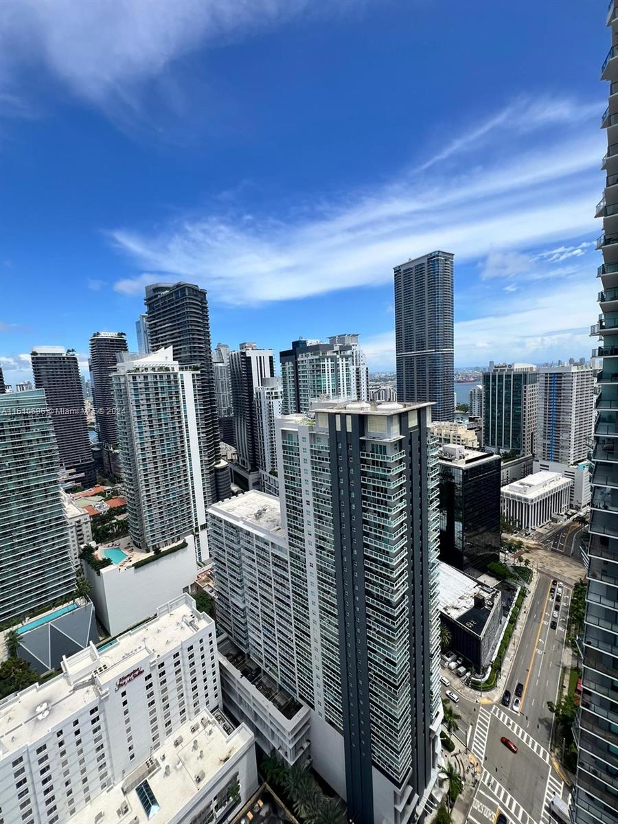 60 SW 13th St #3824, Miami FL 33130