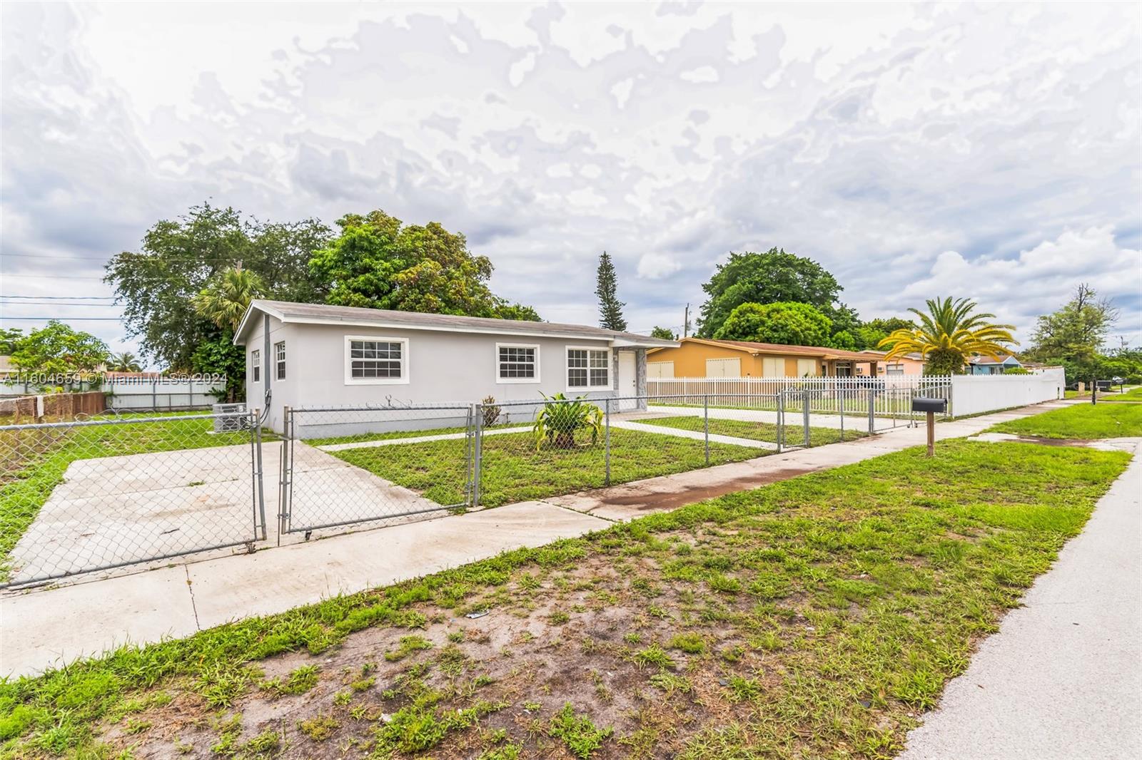 20432 NW 23rd Ct, Miami Gardens, Florida image 13