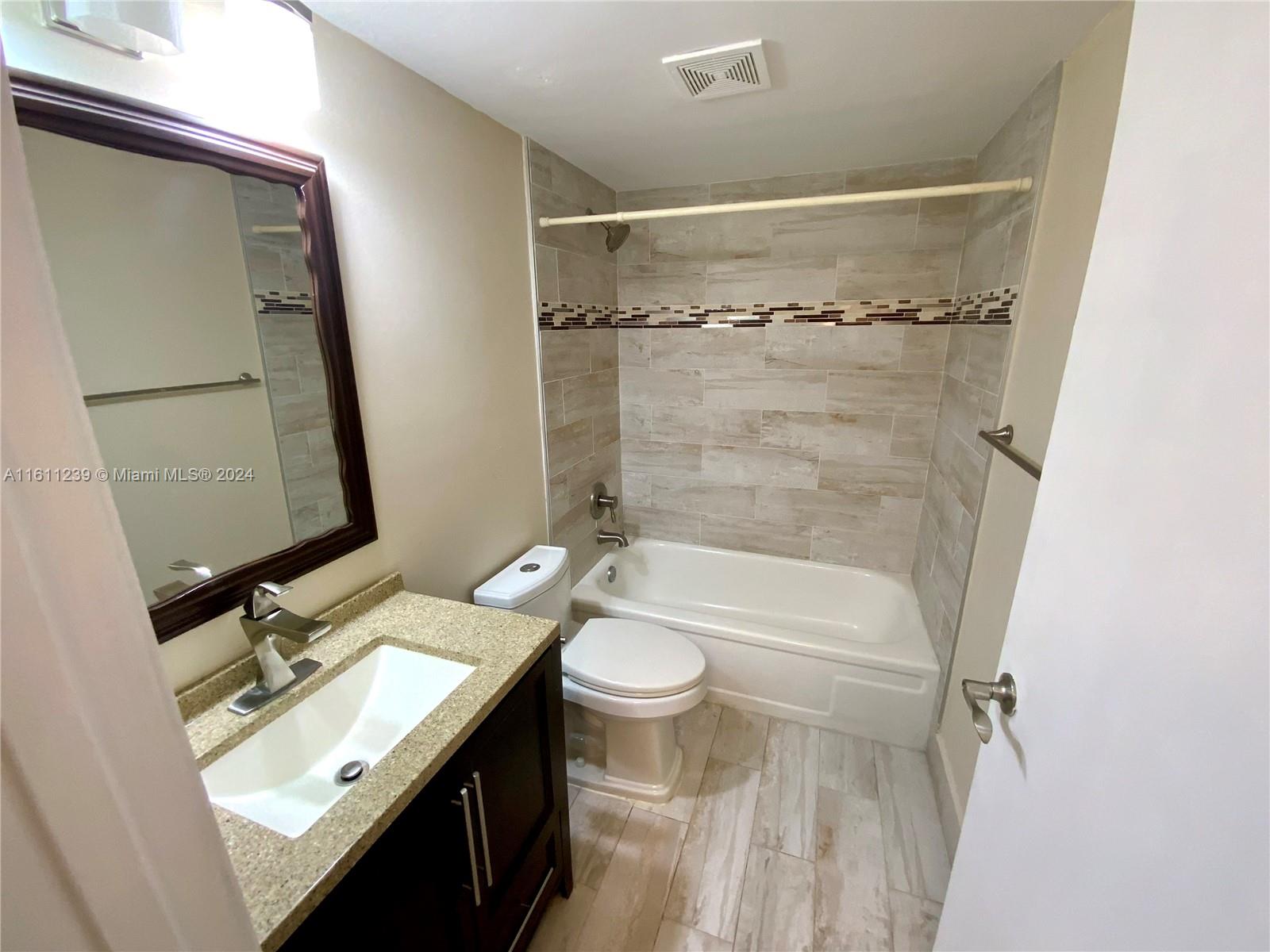 7340 Lake Cir Dr #106, Margate, Florida image 11