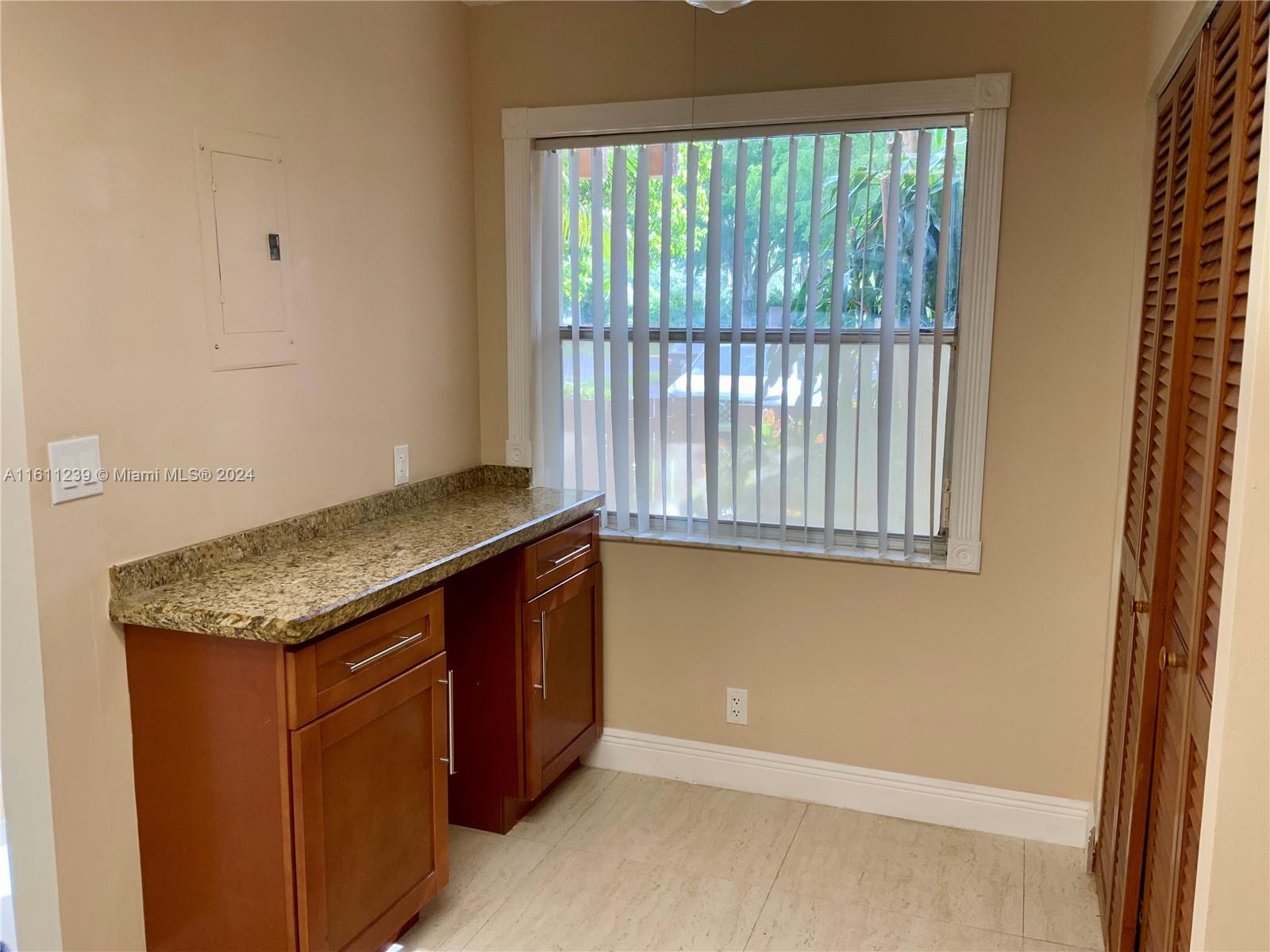 7340 Lake Cir Dr #106, Margate, Florida image 4