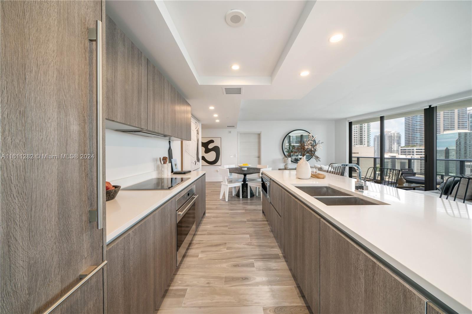 801 S Miami Ave #1401, Miami FL 33130