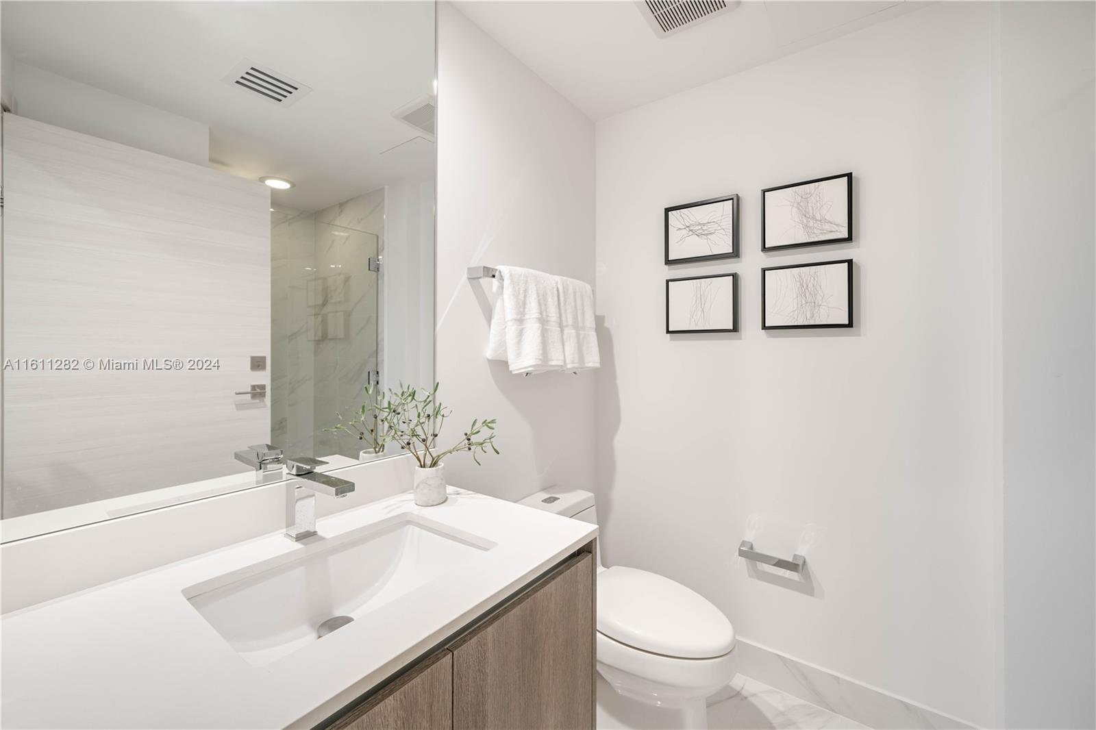 801 S Miami Ave #1401, Miami FL 33130