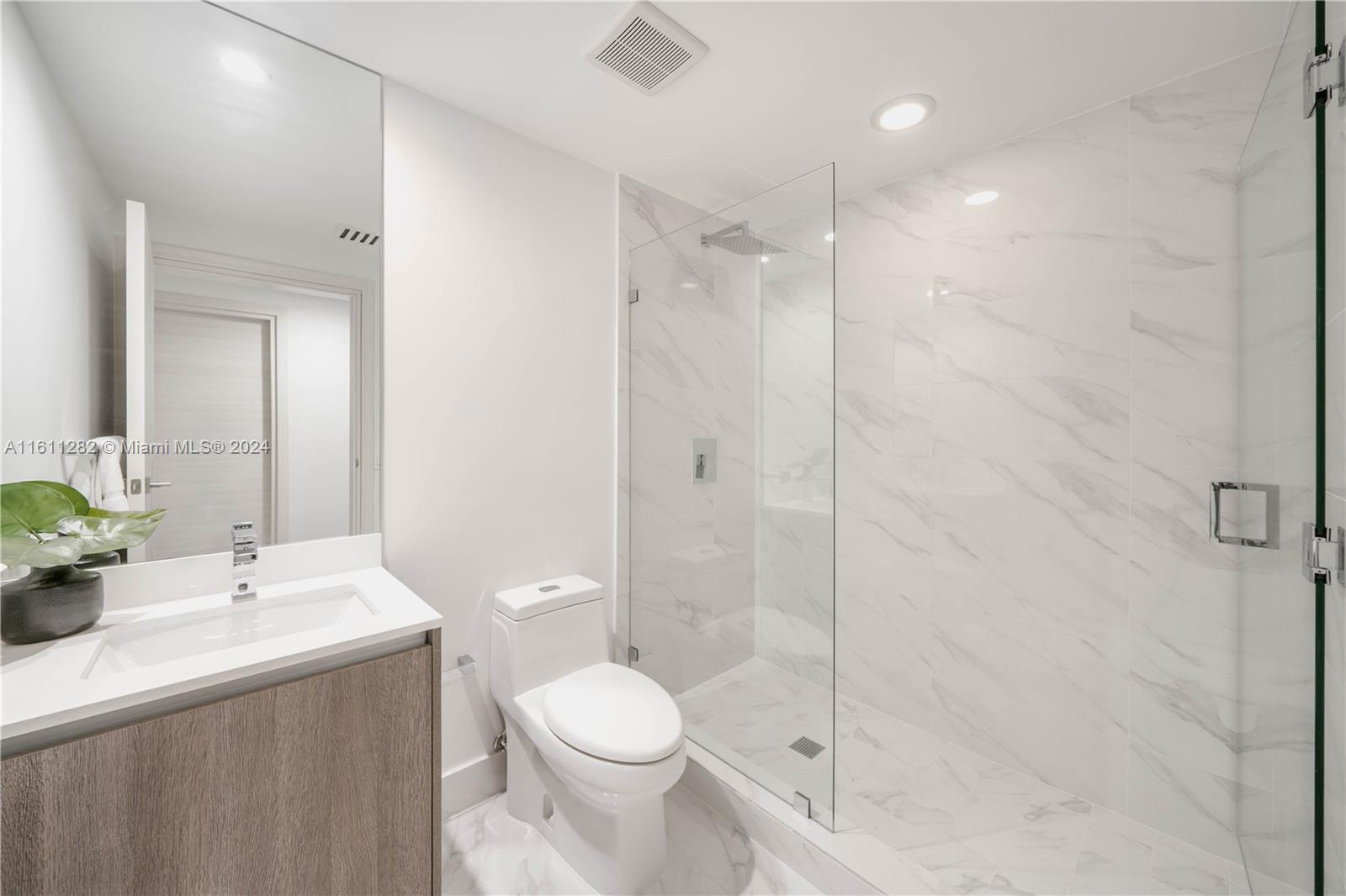 801 S Miami Ave #1401, Miami FL 33130