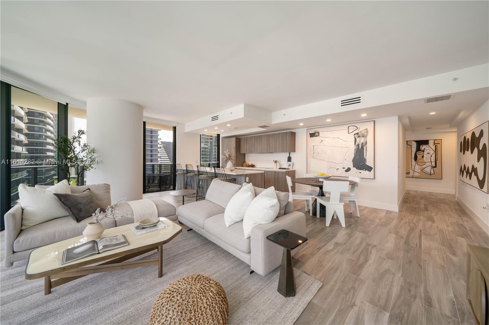 801 S Miami Ave #1401, Miami FL 33130