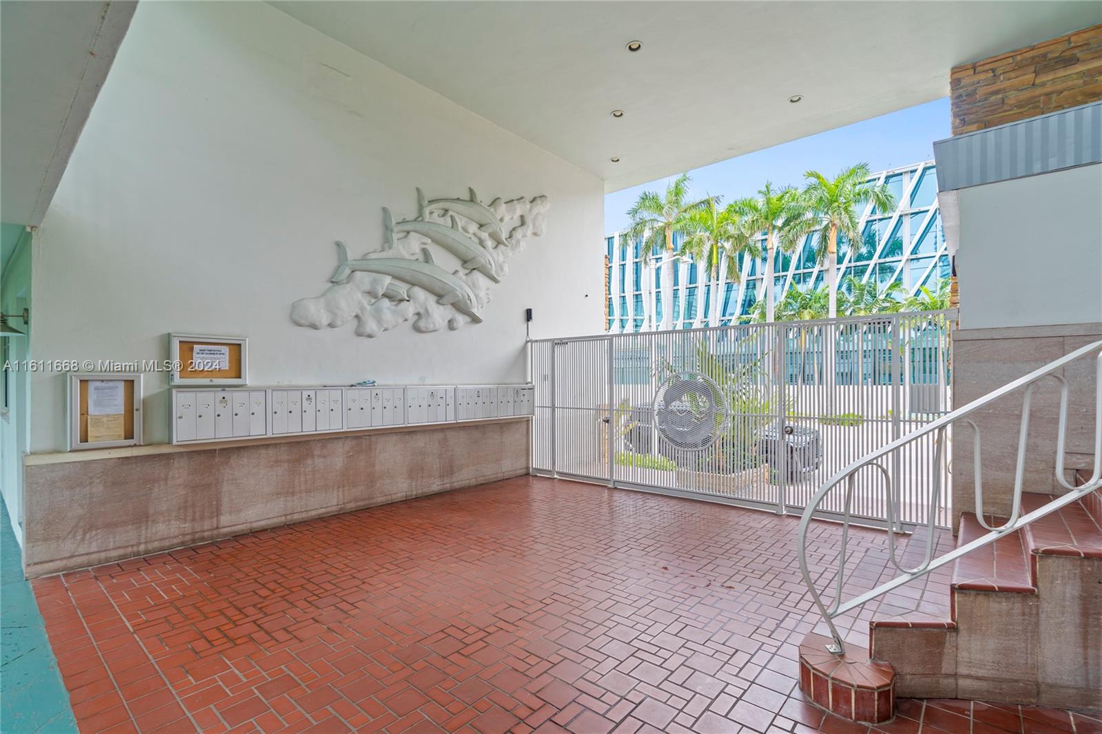 1925 Washington Ave #8, Miami Beach, Florida image 29