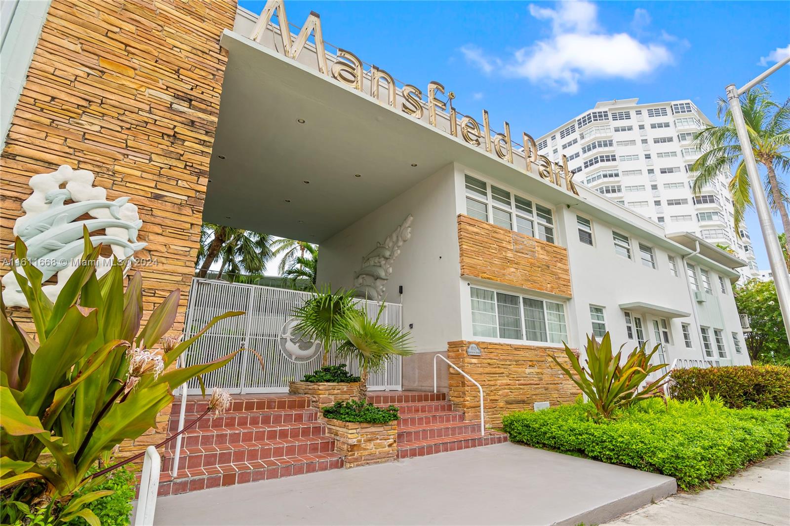 1925 Washington Ave #8, Miami Beach, Florida image 4