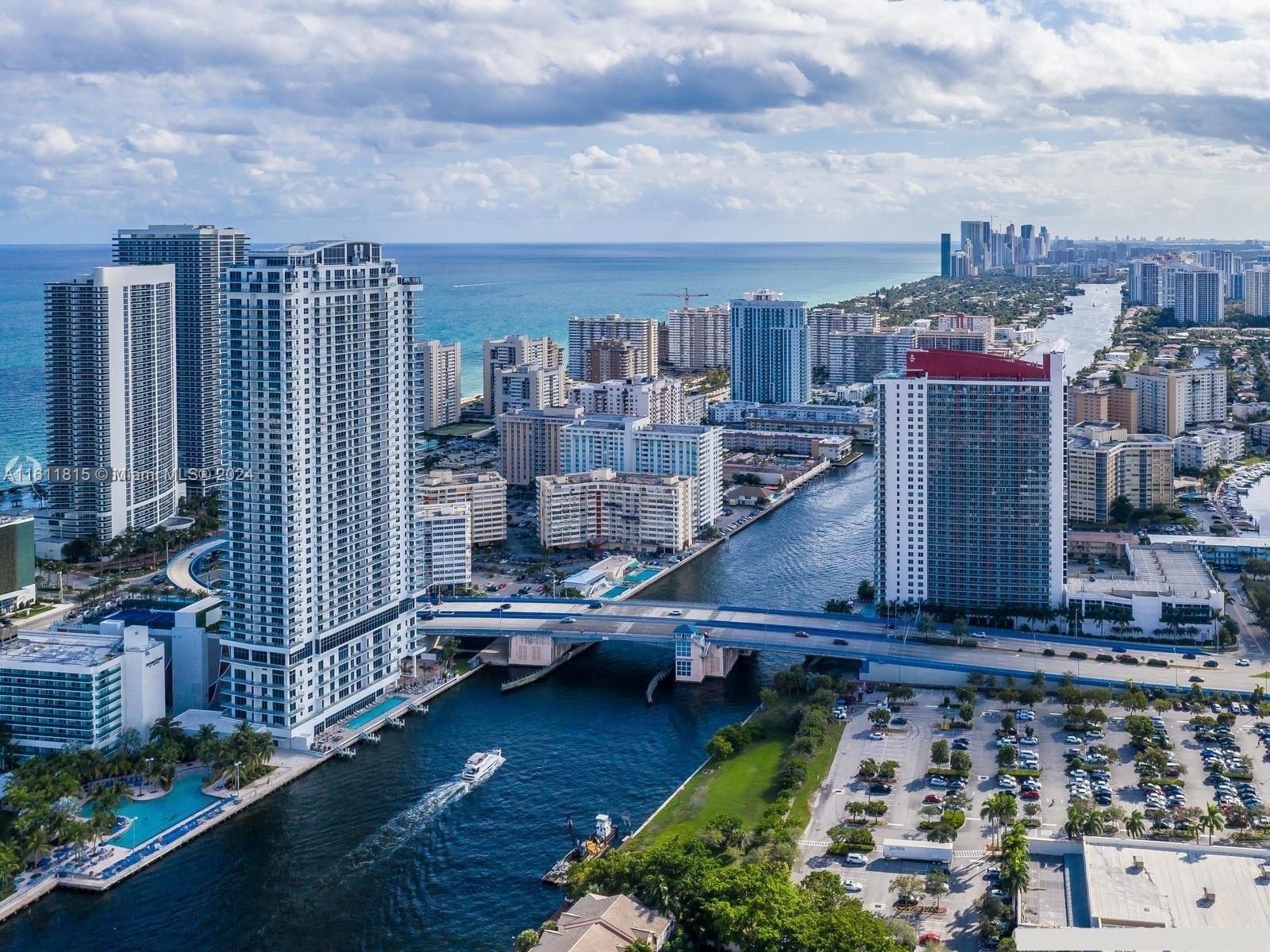 Residential, Hollywood, Florida image 38