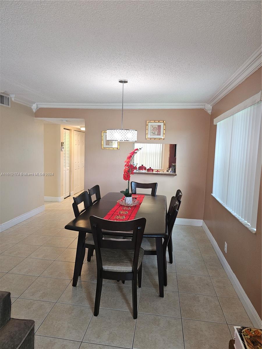 3551 Inverrary Dr #304, Lauderhill, Florida image 11