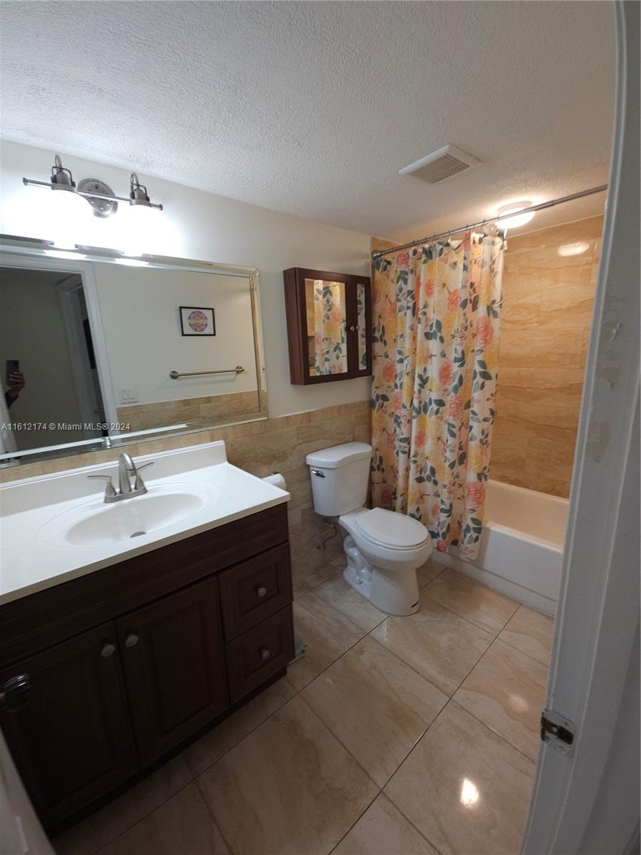 3551 Inverrary Dr #304, Lauderhill, Florida image 17