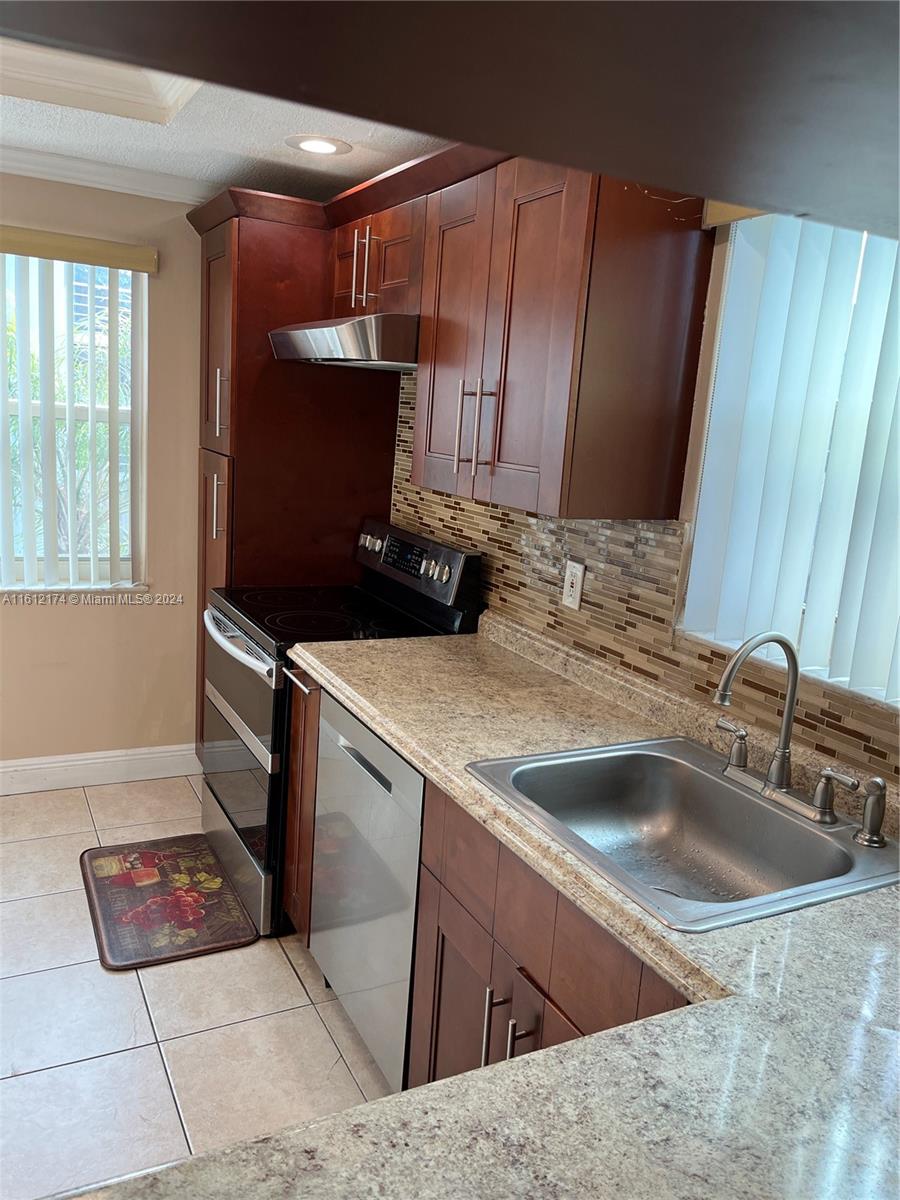 3551 Inverrary Dr #304, Lauderhill, Florida image 23