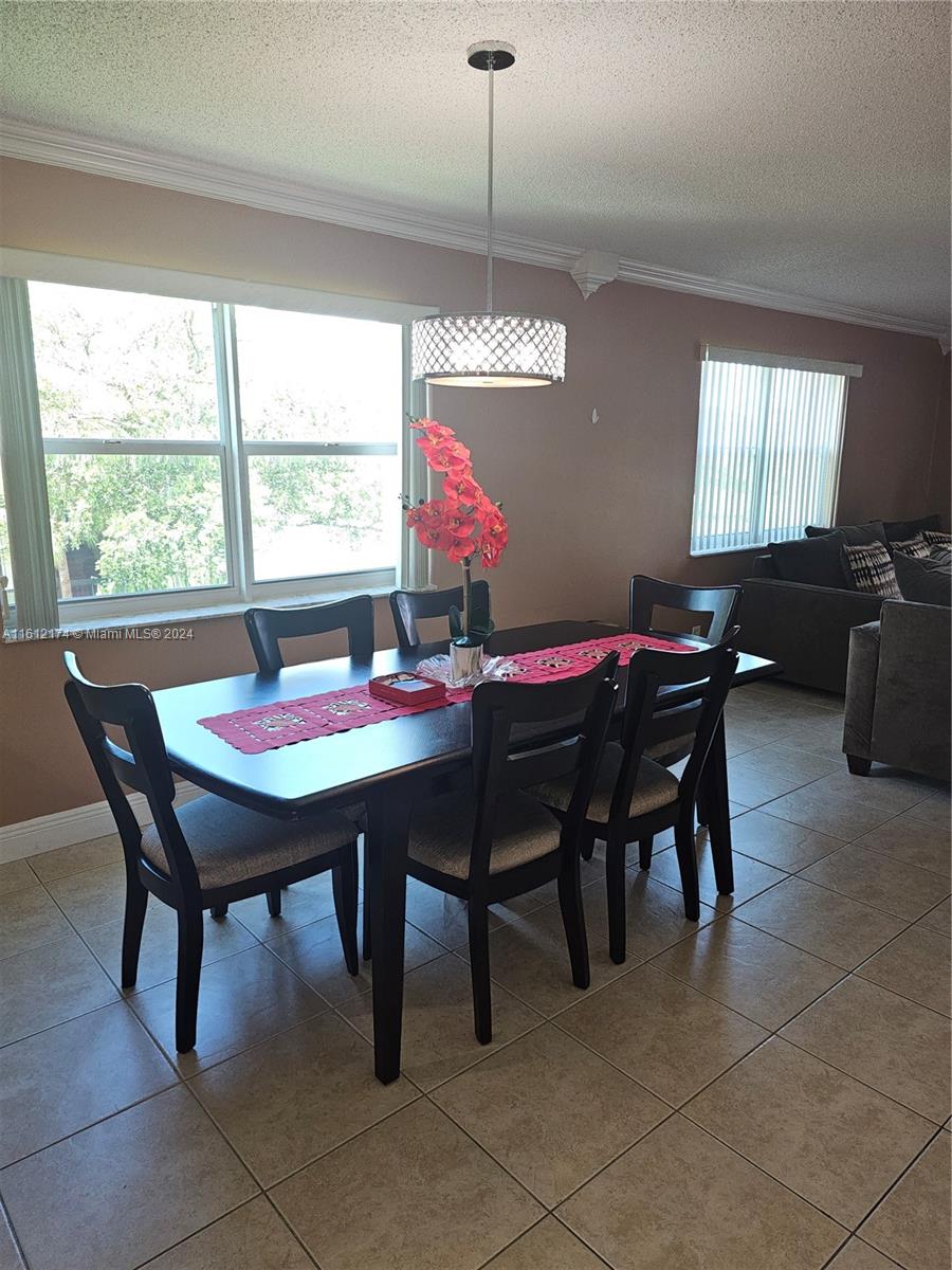 3551 Inverrary Dr #304, Lauderhill, Florida image 9