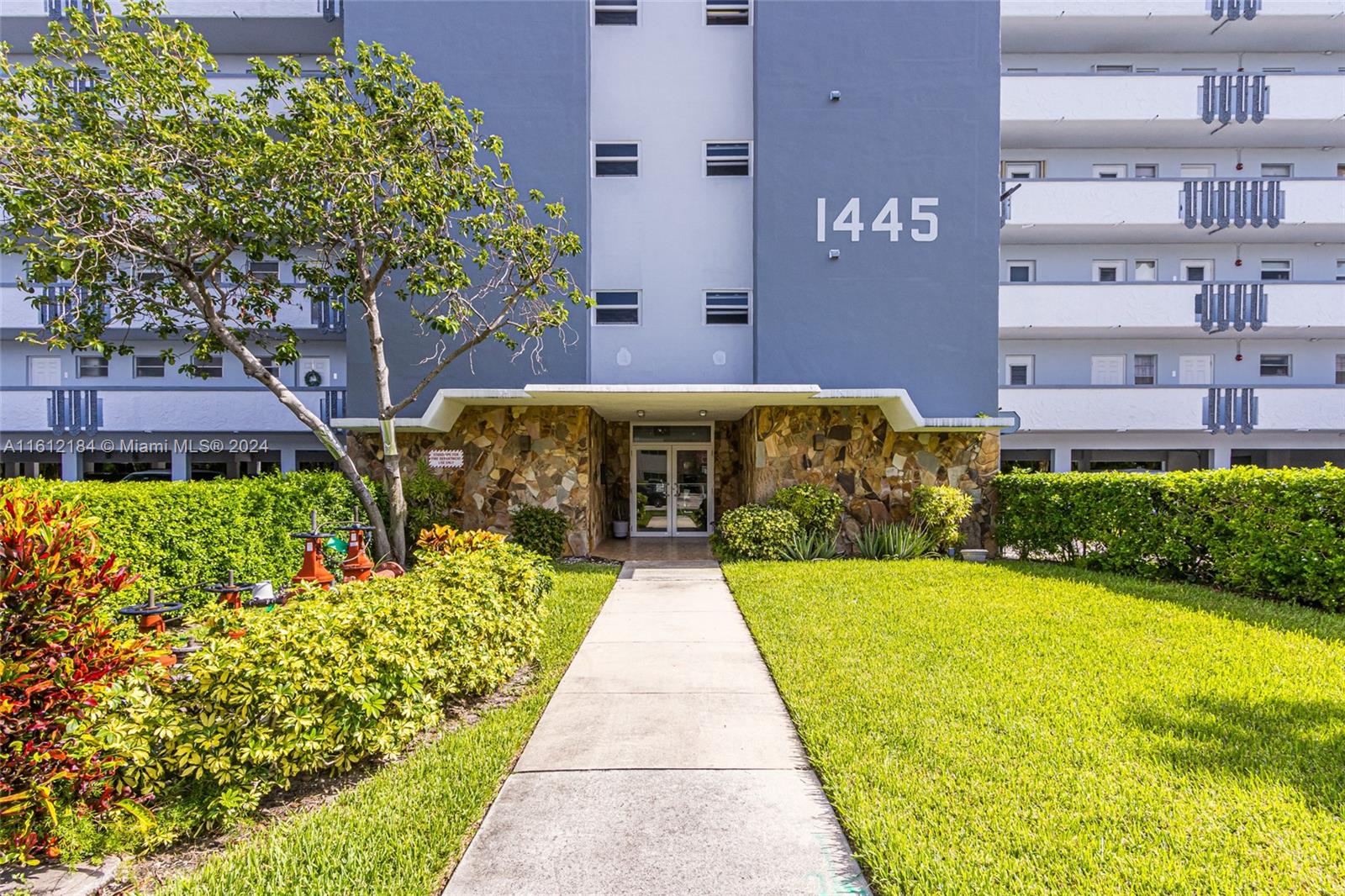 1445 Atlantic Shores Blvd #310, Hallandale Beach, Florida image 25