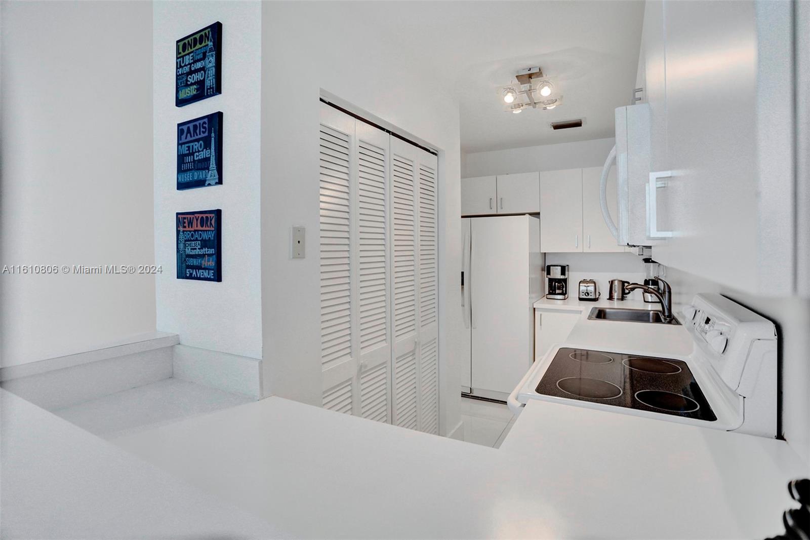 5445 Collins Ave #BAY-14, Miami Beach, Florida image 7