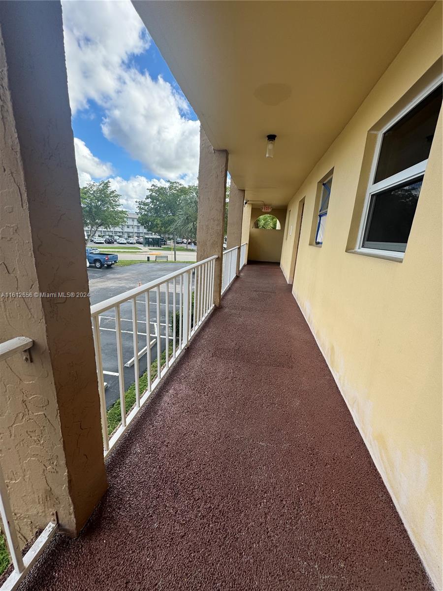 8500 Sunrise Lakes Blvd #208, Sunrise, Florida image 13