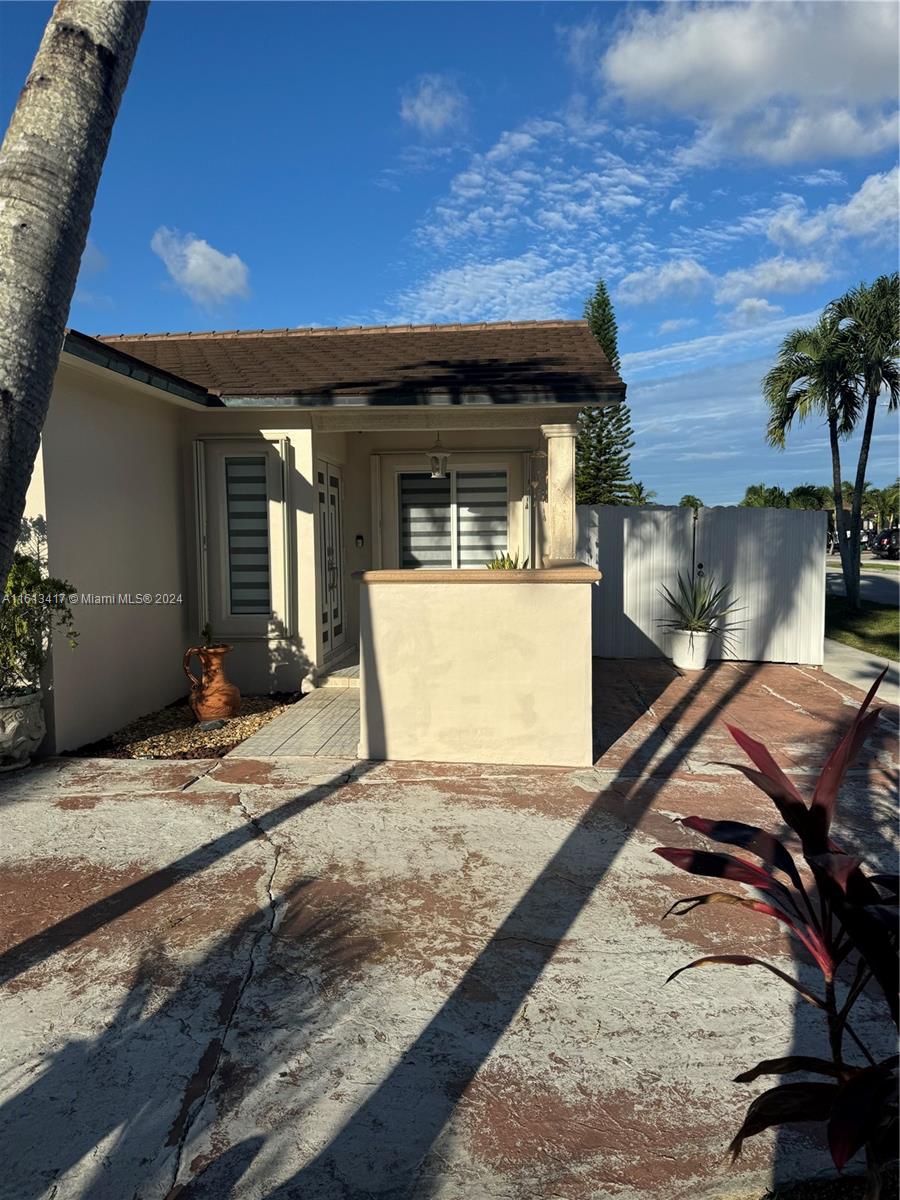 12872 NW 101st Pl, Hialeah Gardens, Florida image 1