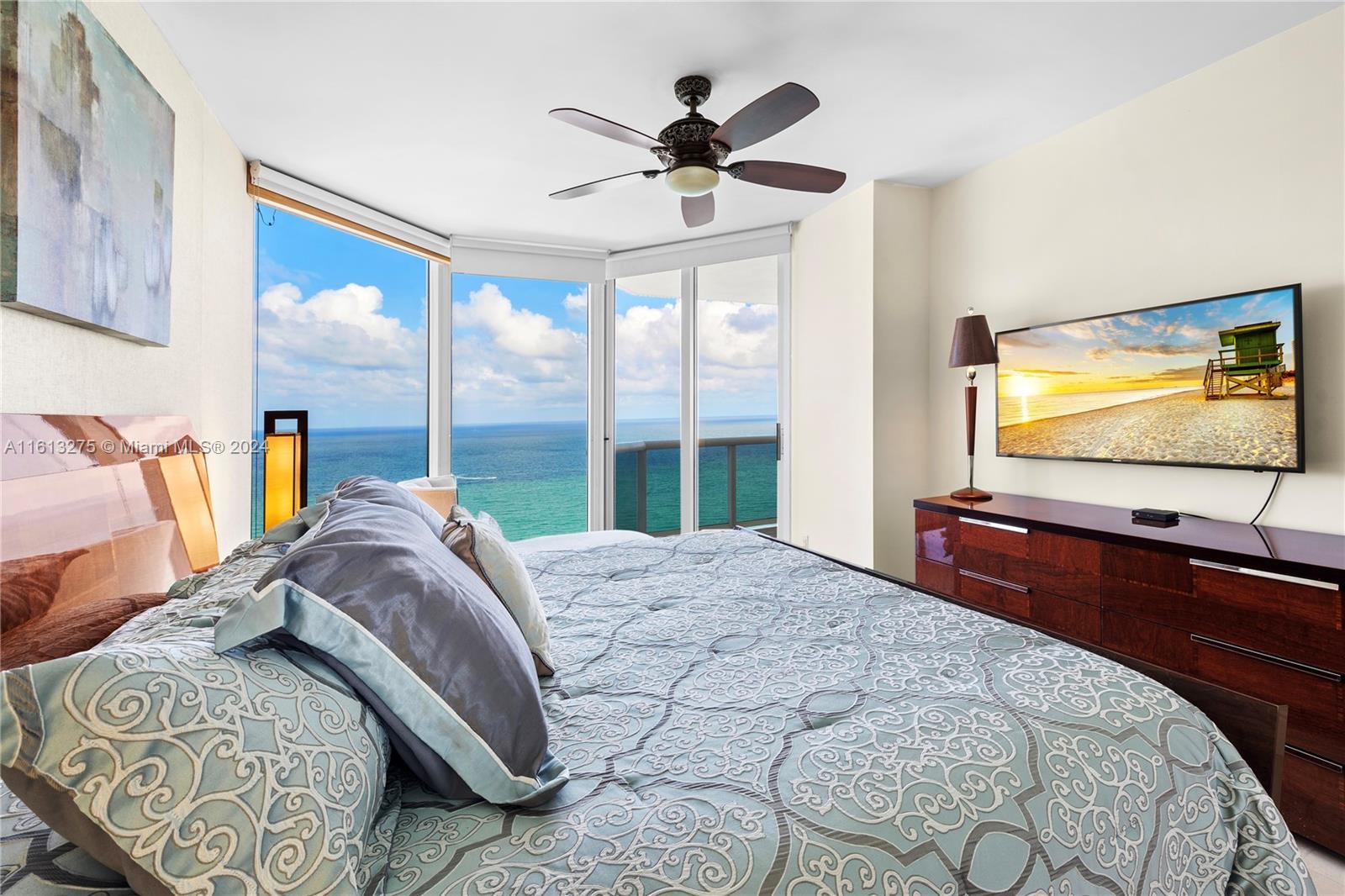 4779 Collins Ave #3102, Miami Beach FL 33140