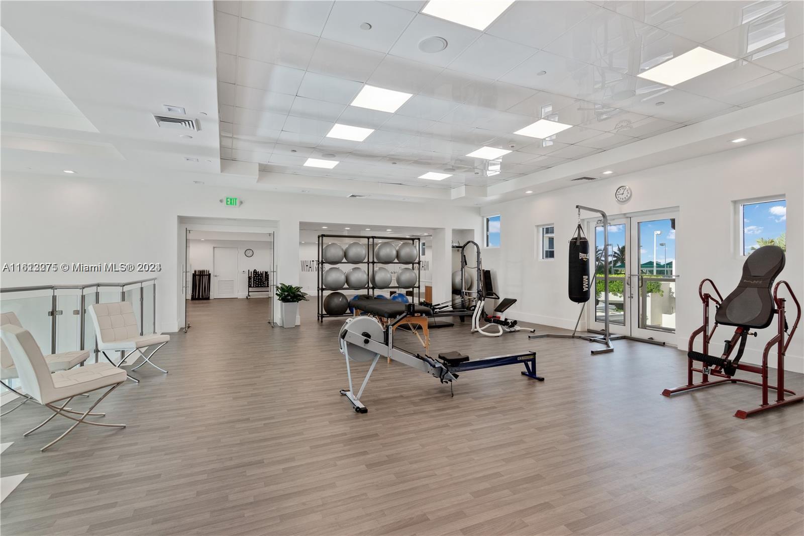 4779 Collins Ave #3102, Miami Beach FL 33140