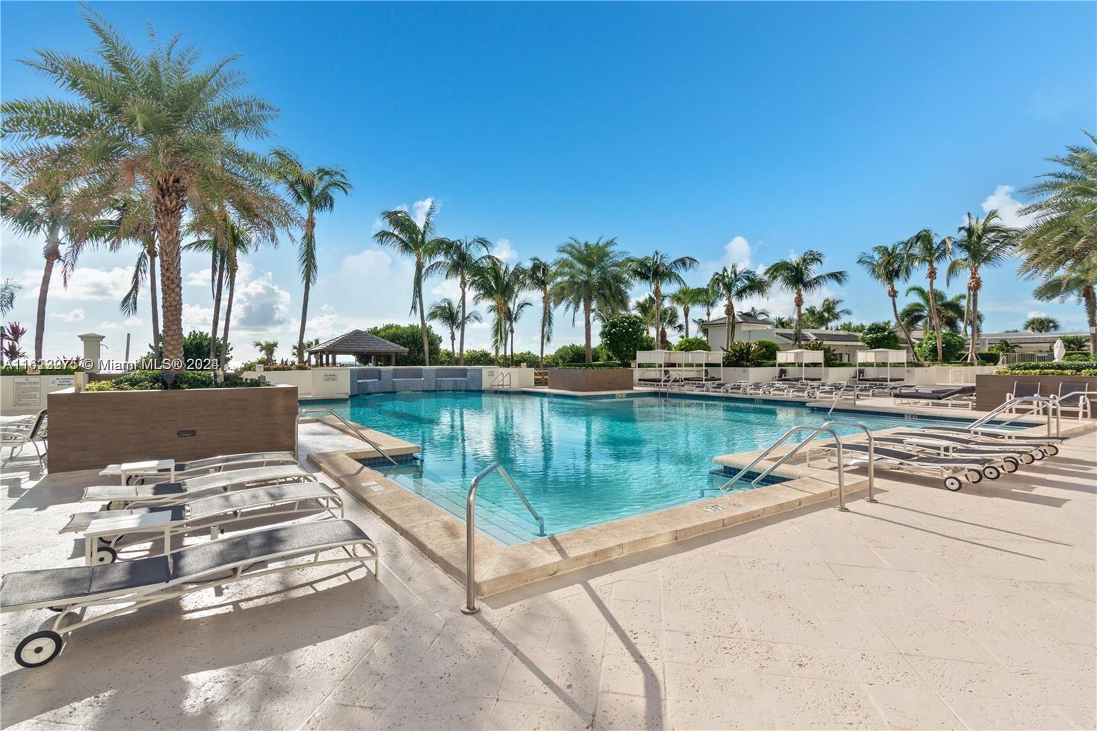 4779 Collins Ave #3102, Miami Beach FL 33140