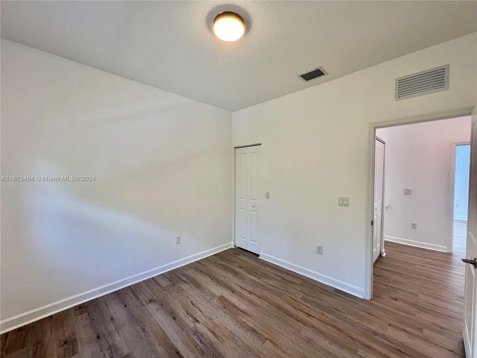 Listing Photo 34